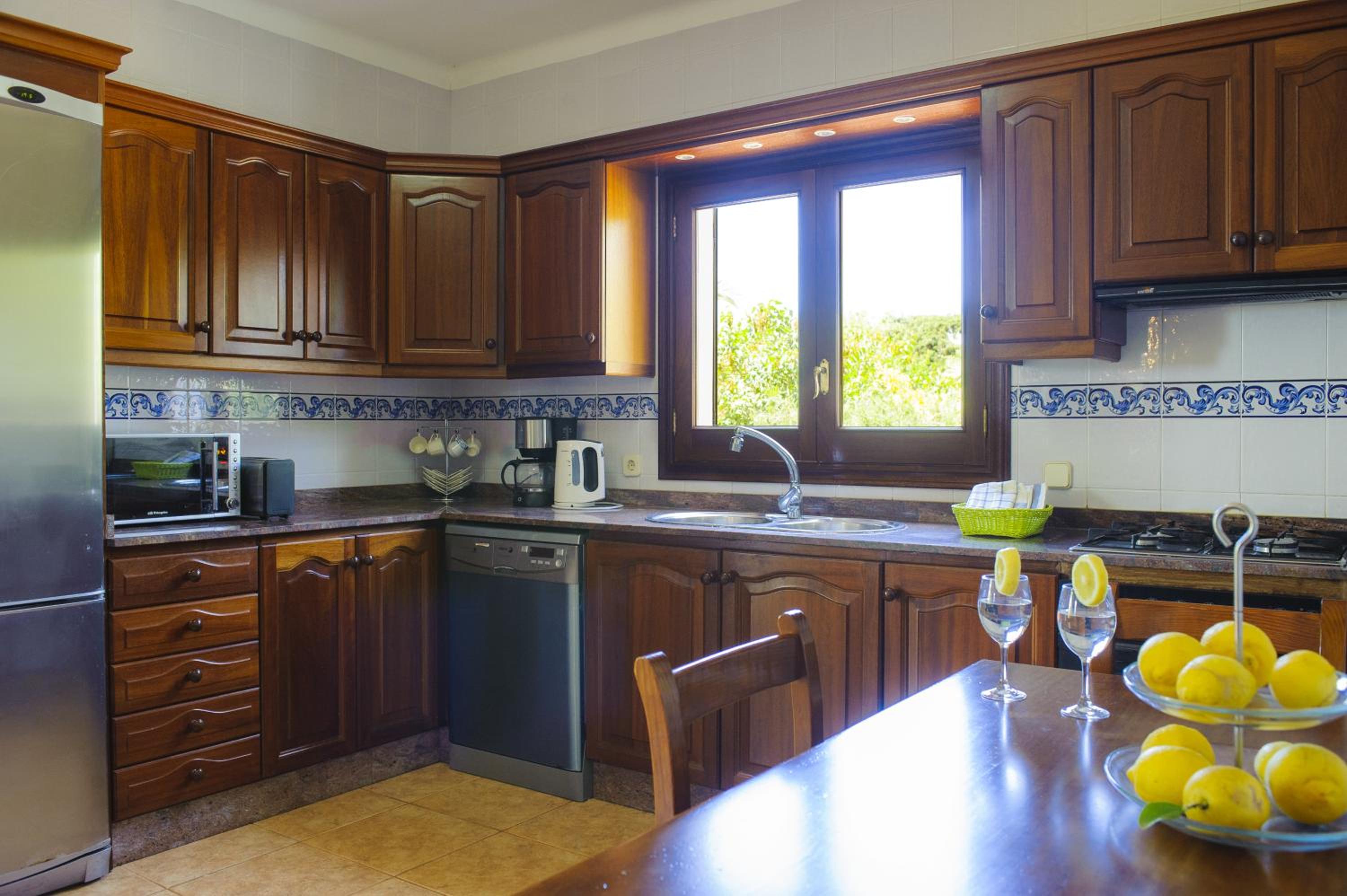 Five-Bedroom Villa photo 2