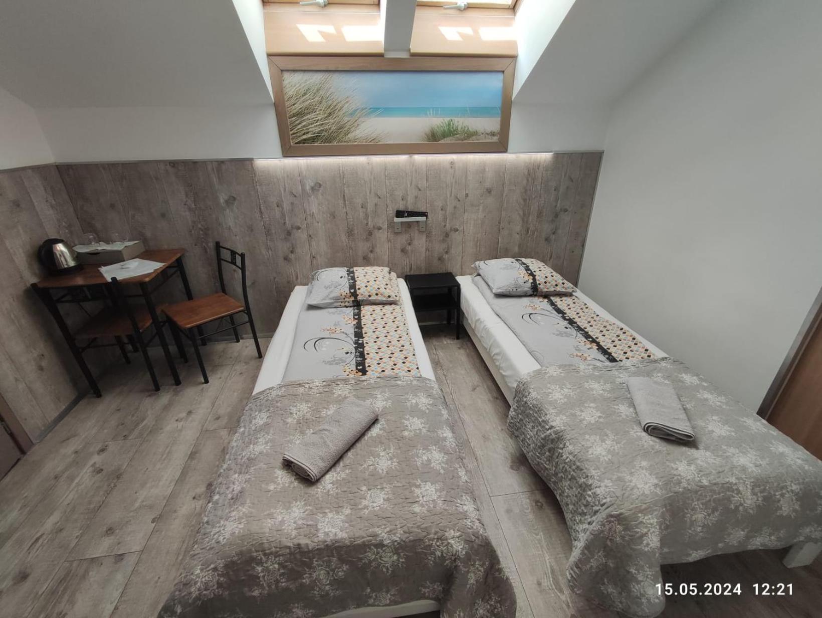 Standard Double or Twin Room photo 1