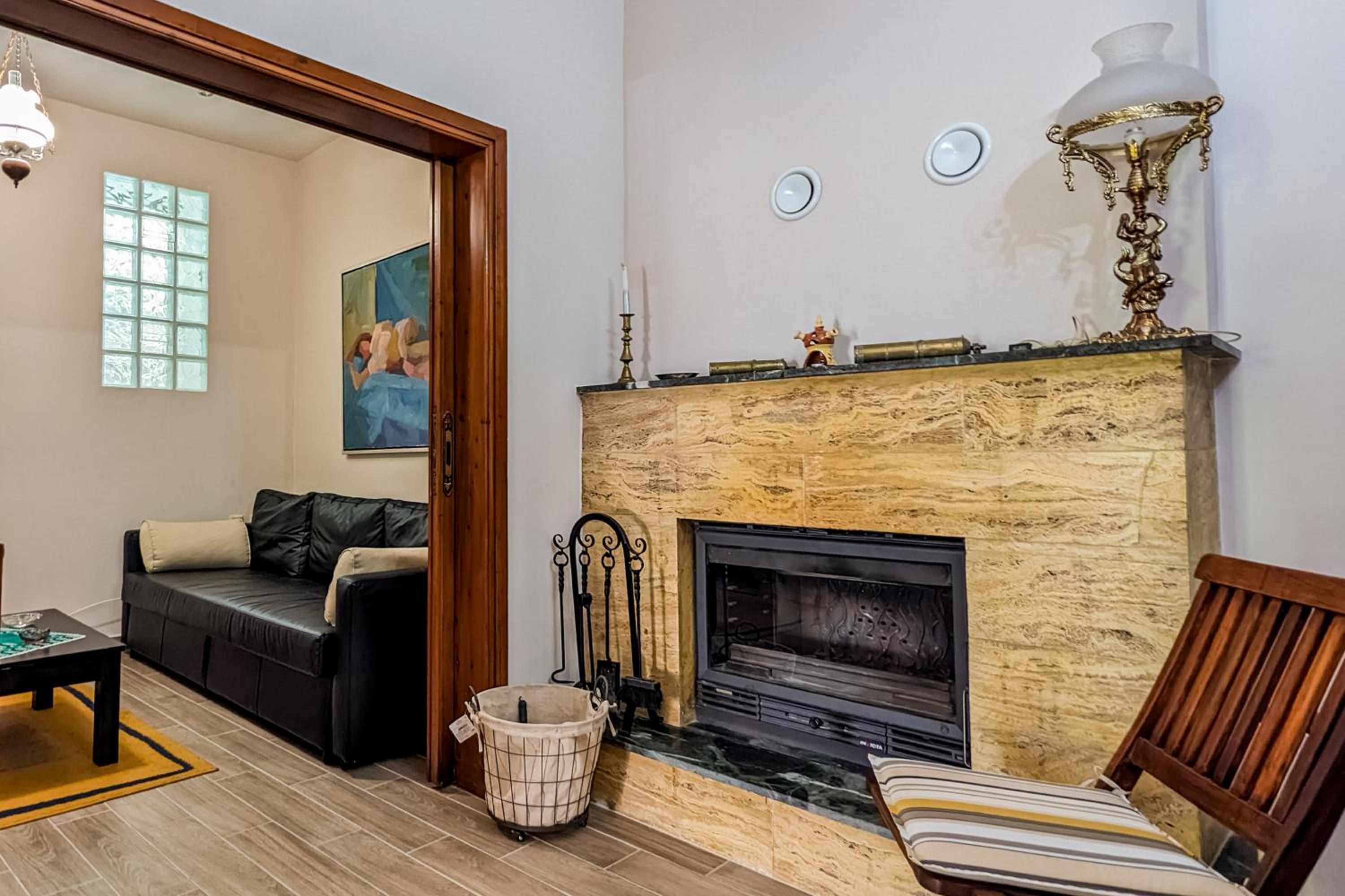 Two-Bedroom House photo 2
