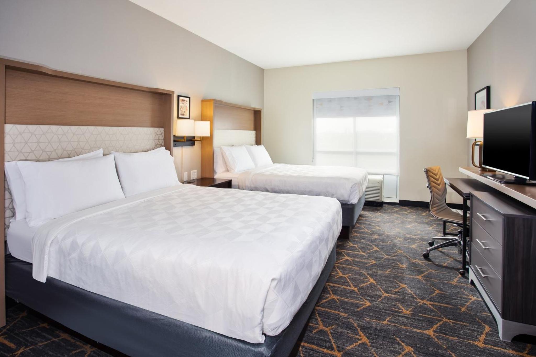 Suite with Two Queen Beds - Photo 1