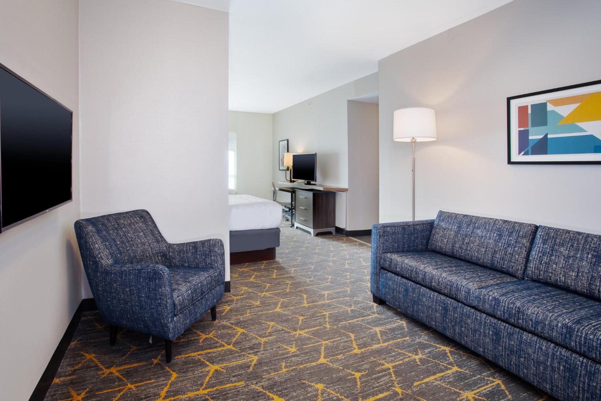 Suite with Two Queen Beds - Photo 2