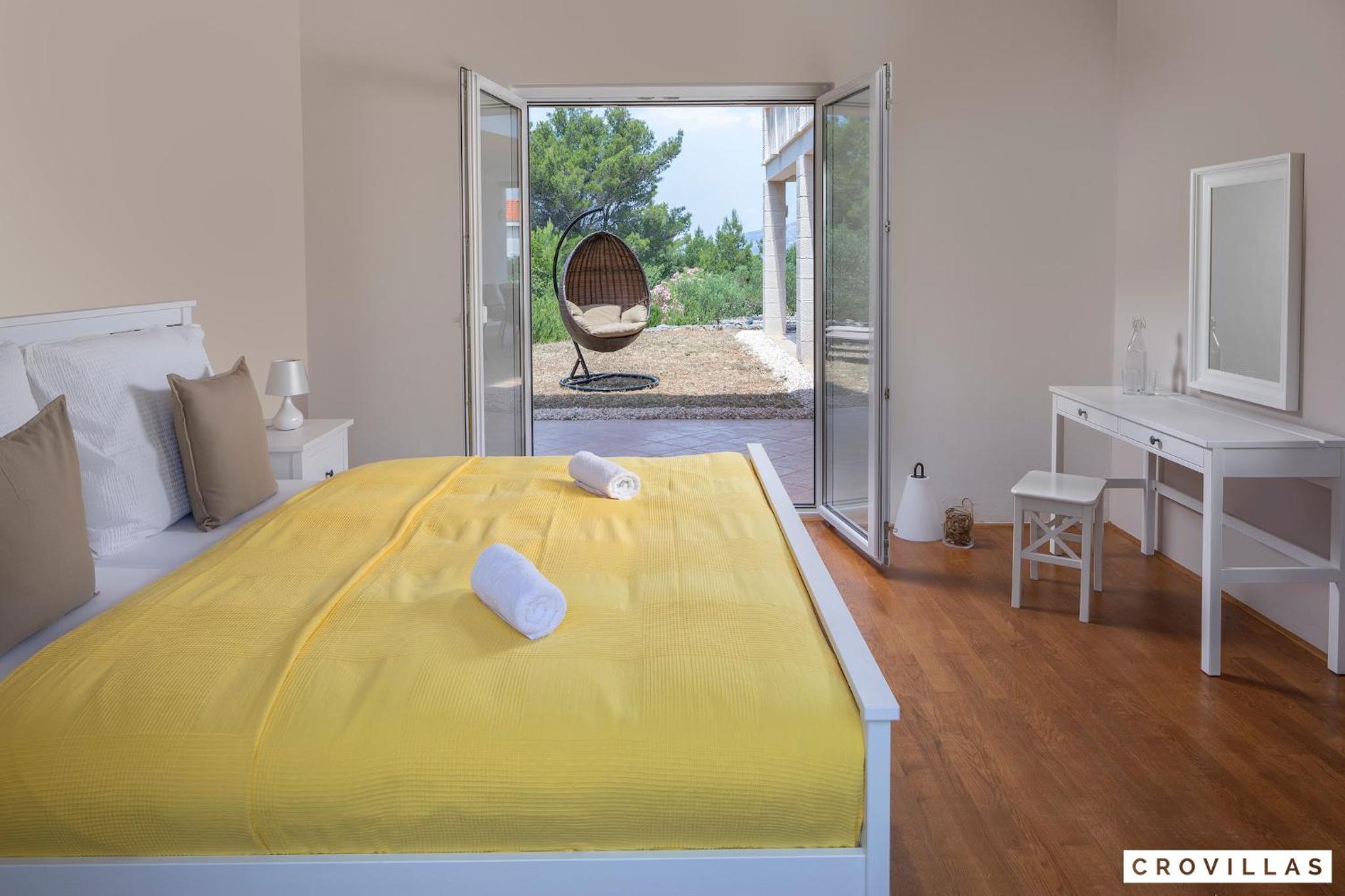 Four-Bedroom Villa photo 2