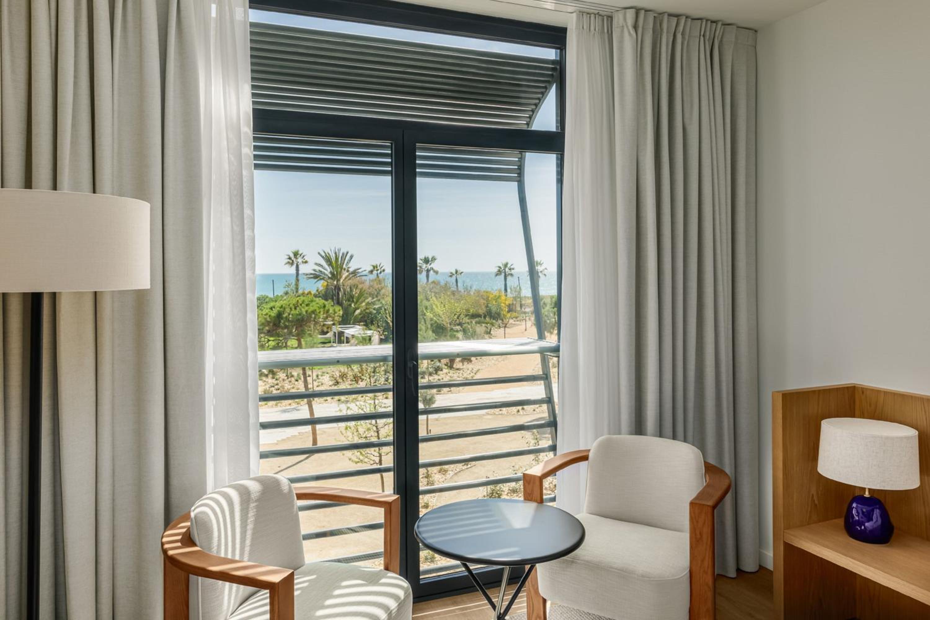 Sea View Room, Guest room, 1 King - Photo 4