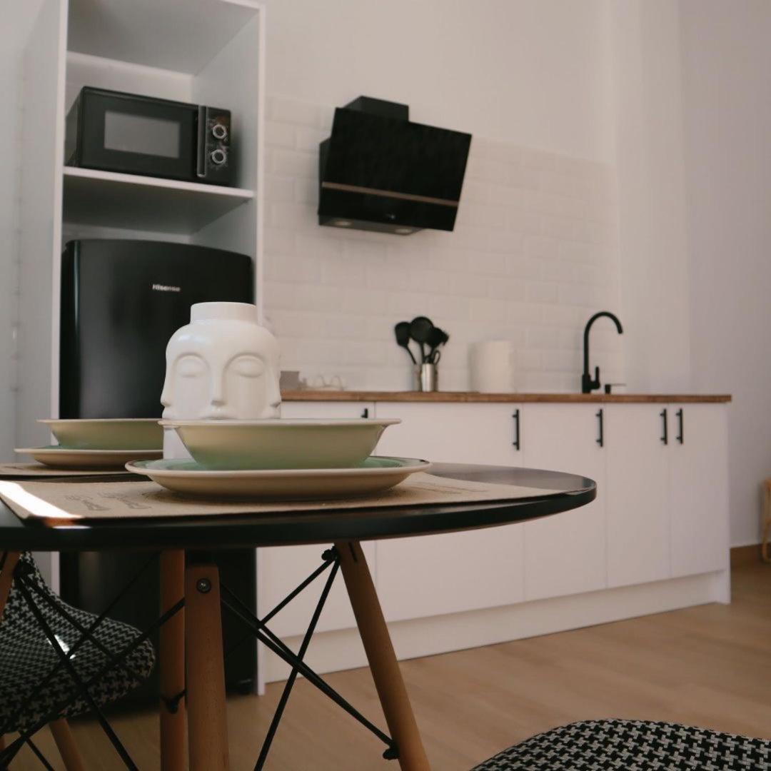 One-Bedroom Apartment photo 3