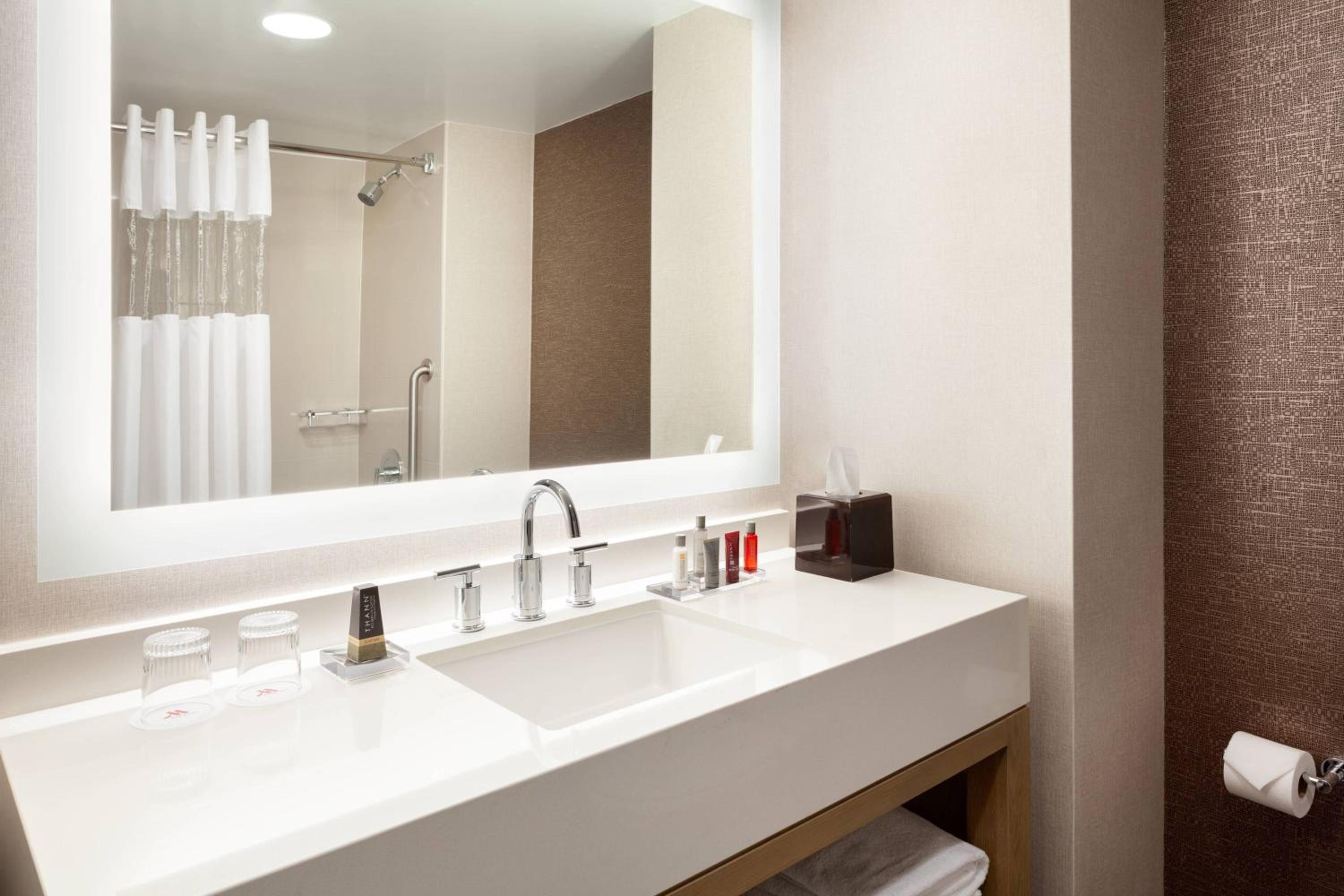 King or Double Room - Photo 4