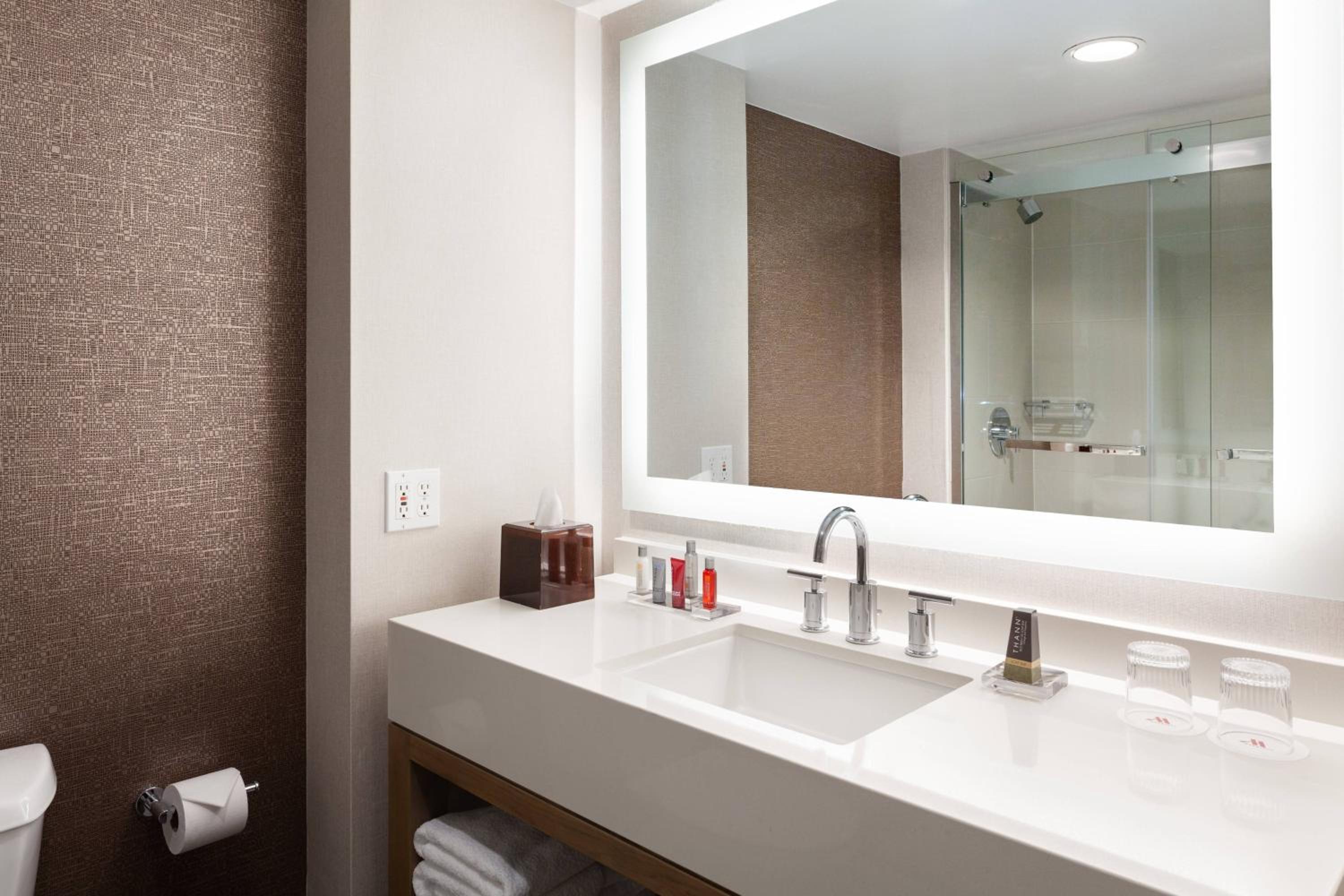 King or Double Room - Photo 6