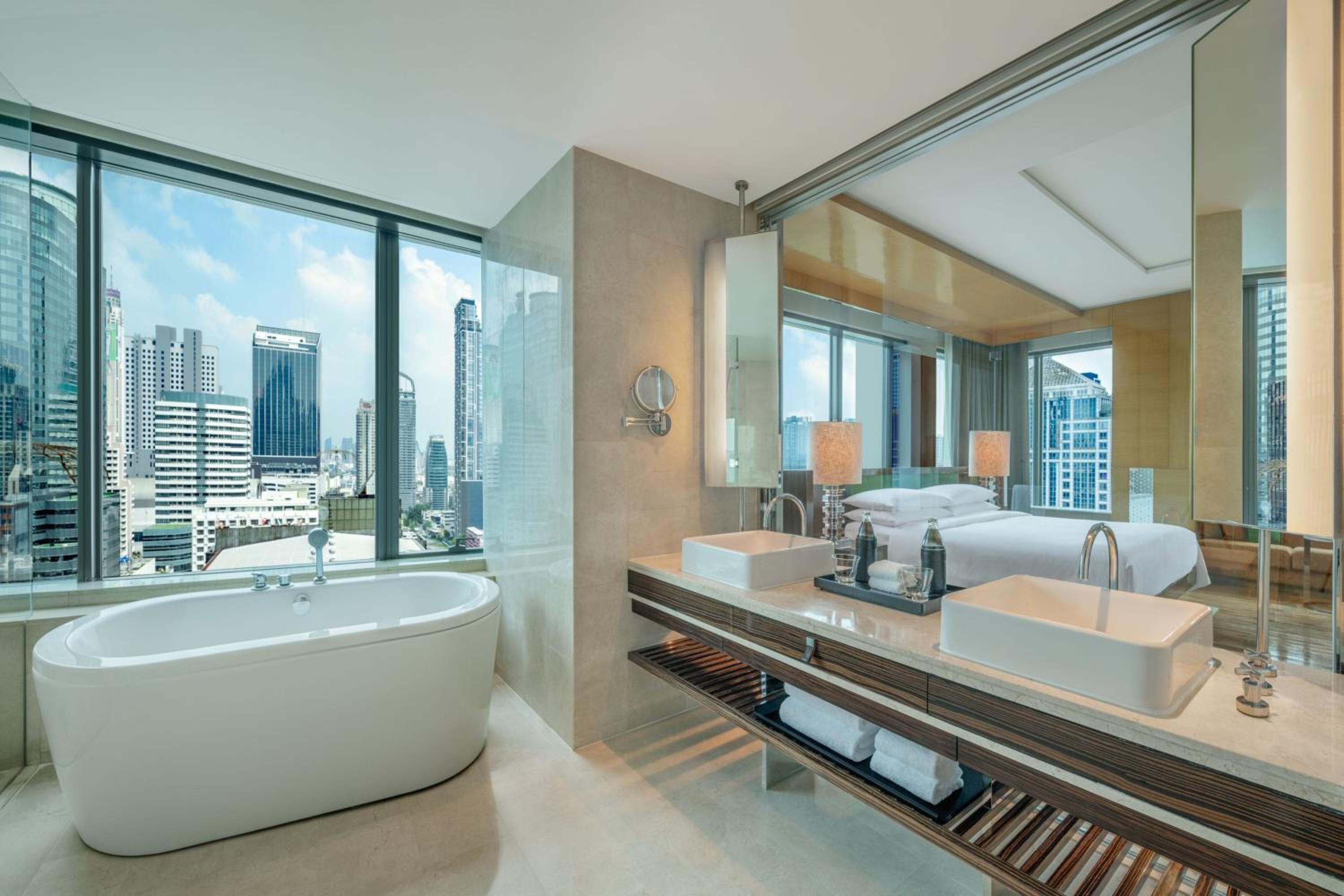 Club Studio Suite (A complimentary 1-hour EV Tuk-Tuk ride)