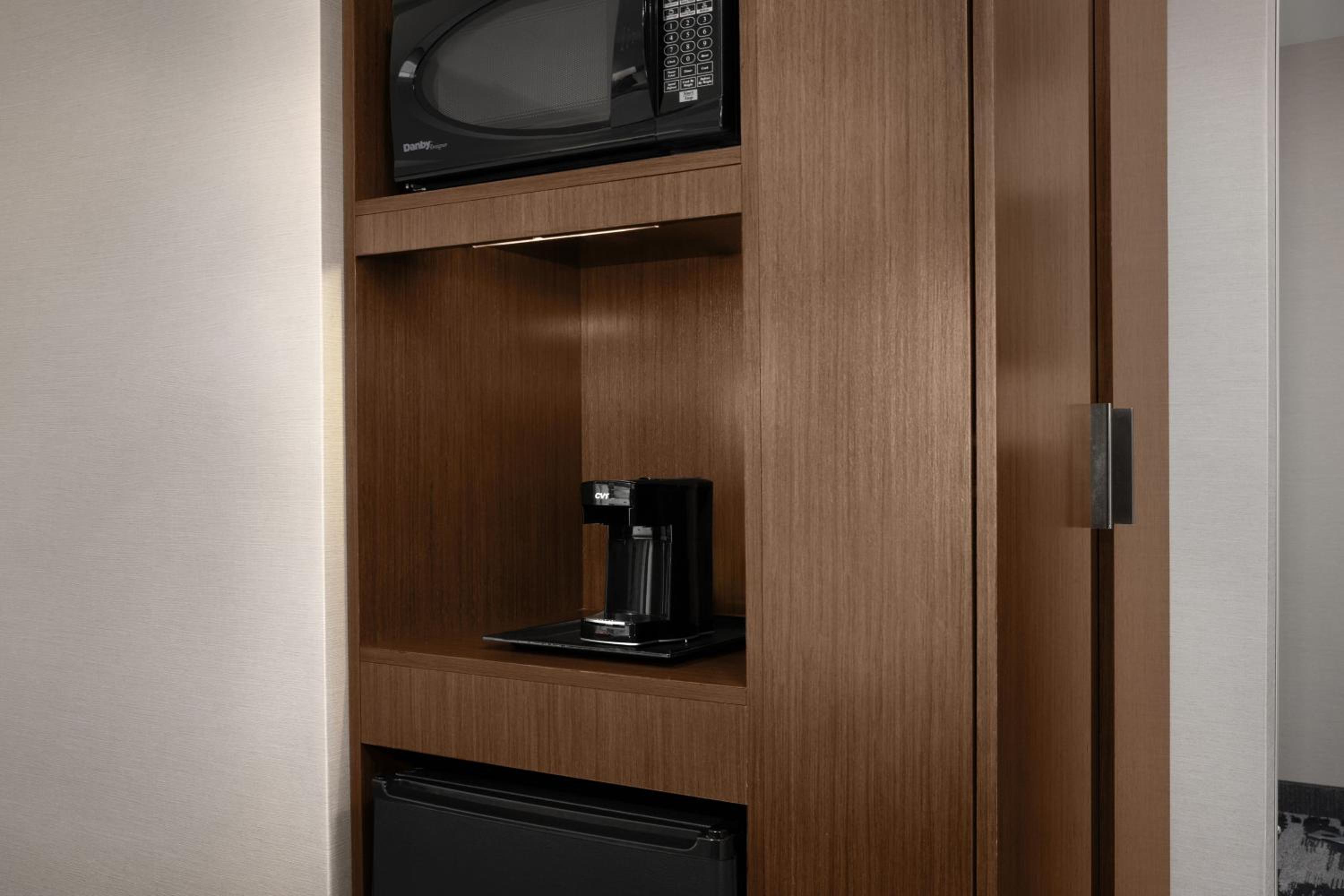 King Room - Hearing Accessible