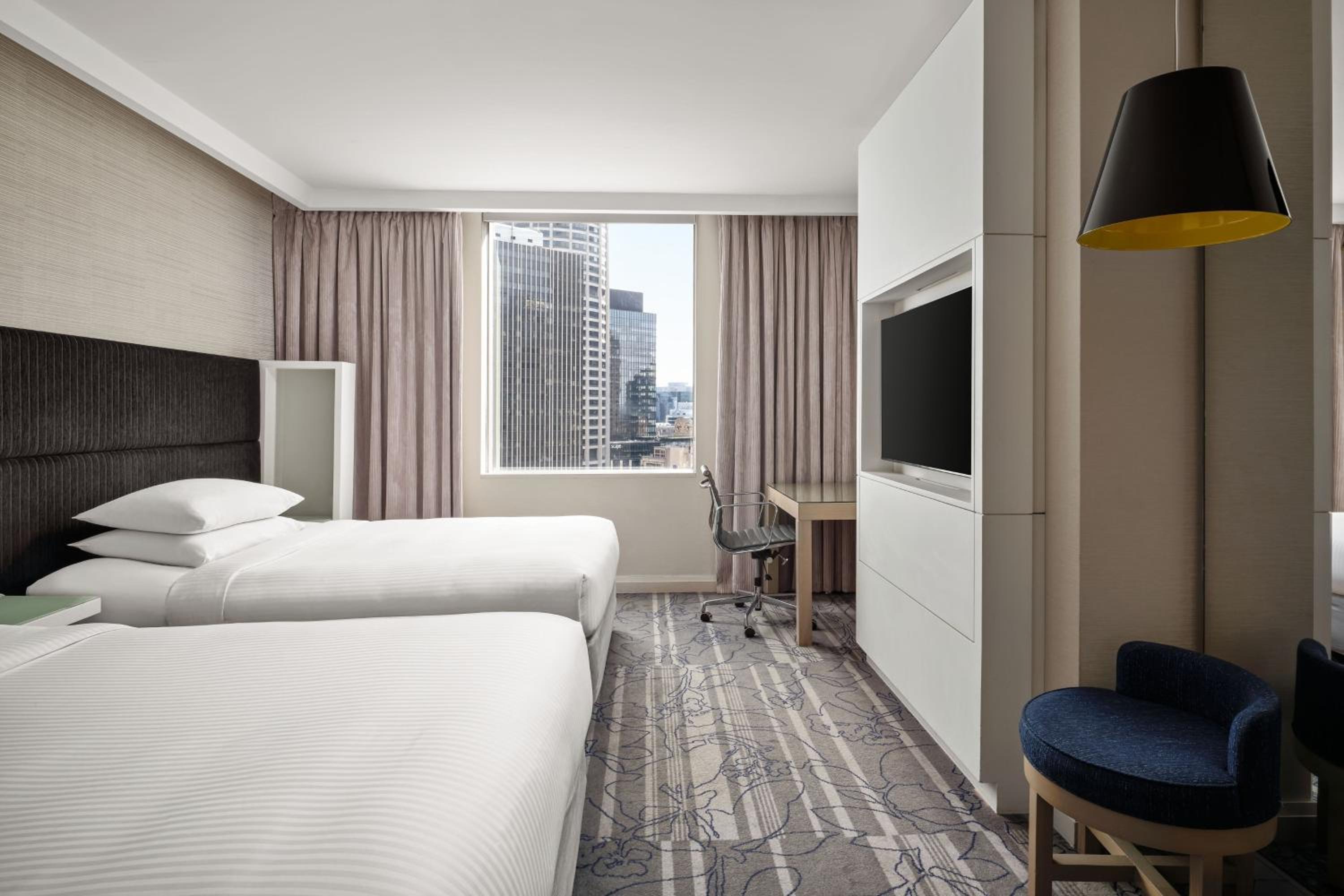 Deluxe Guest room, 2 Double Beds with Cityscape View