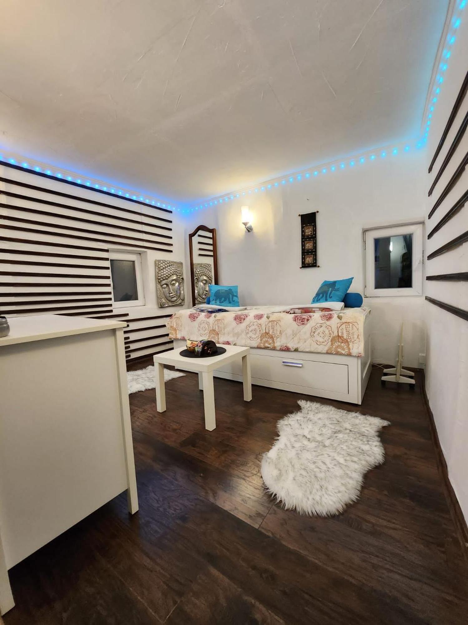 One-Bedroom Bungalow photo 1