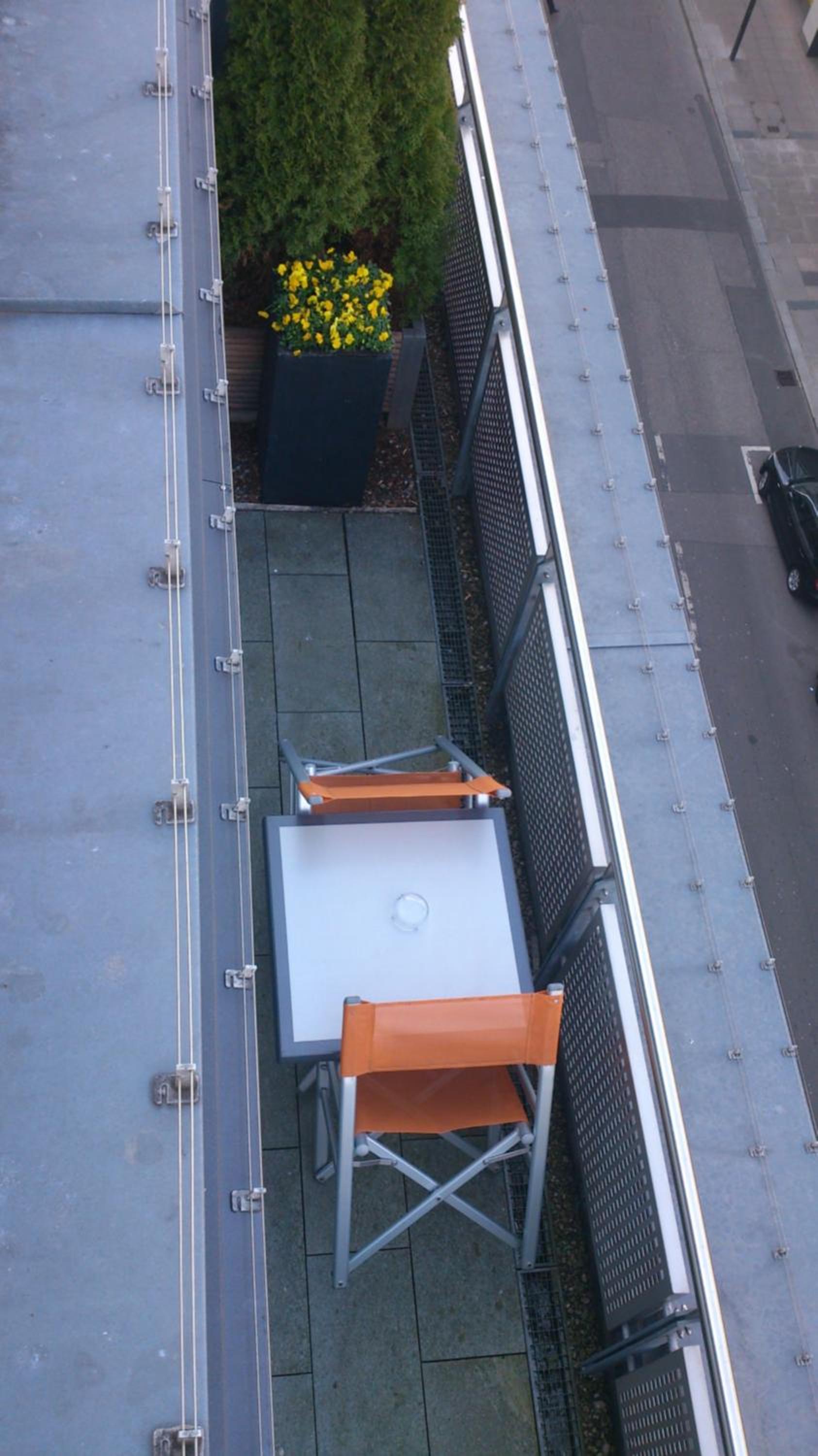 Deluxe Double Room with Balcony - Photo 5