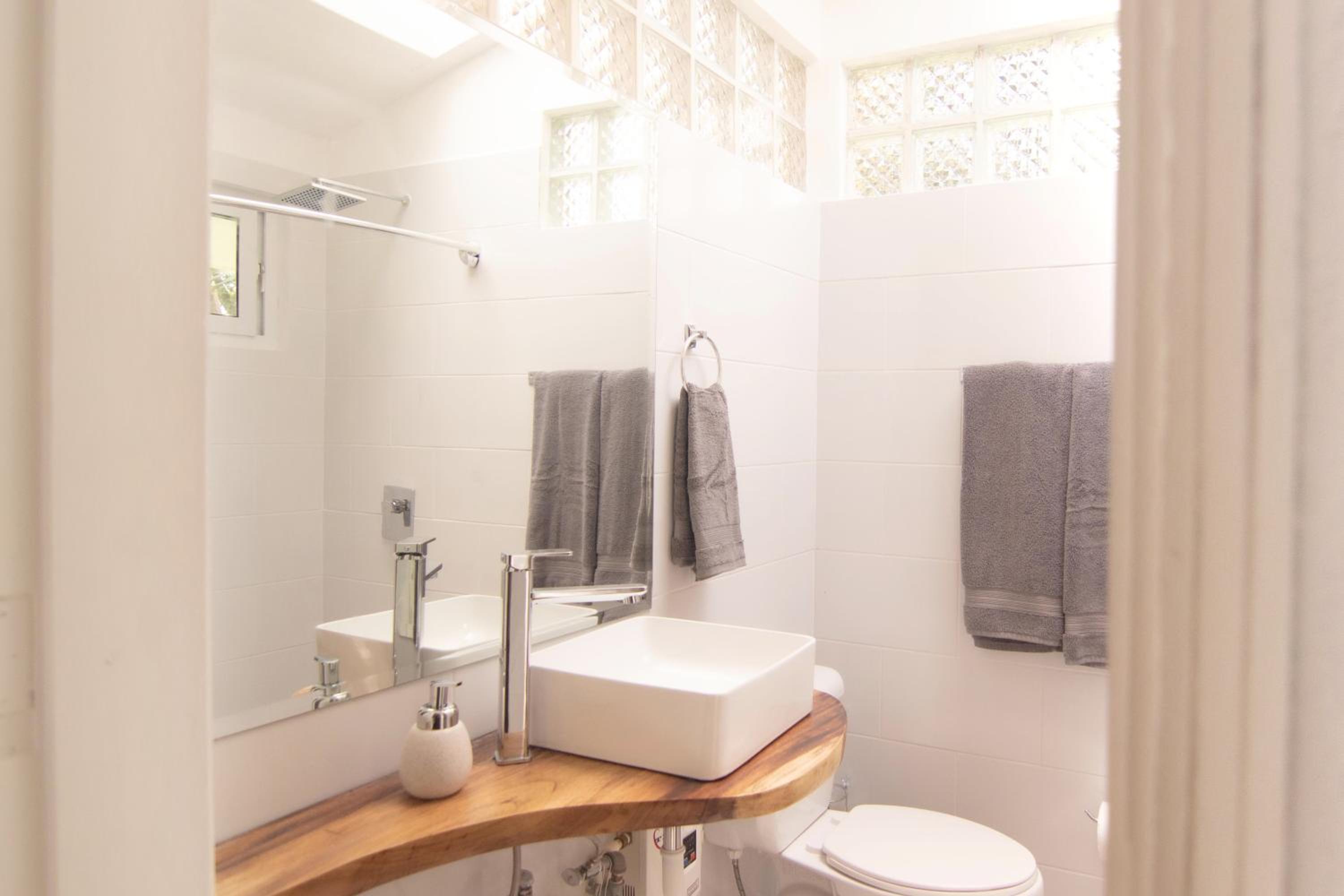Two-Bedroom House photo 3