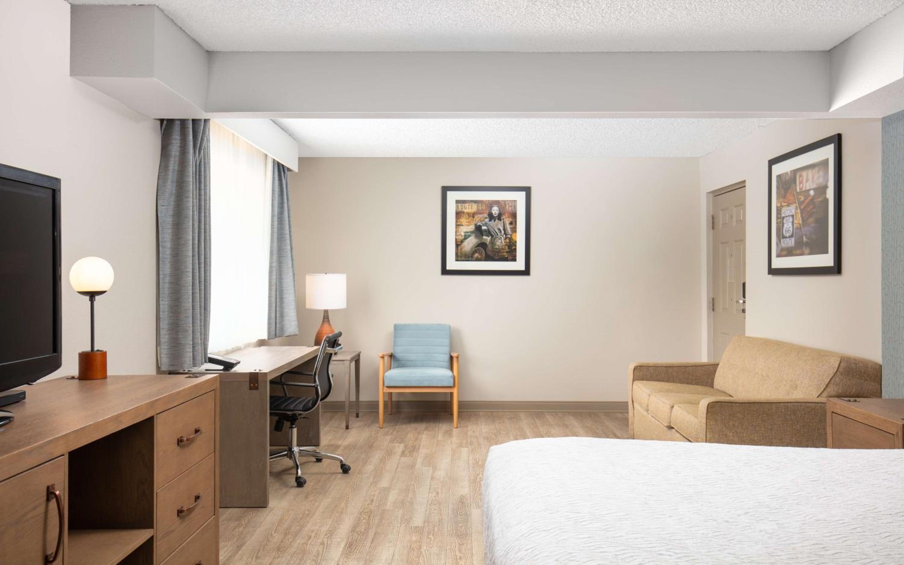 Large King Room with Mobility Accessible Roll-In Shower photo 2