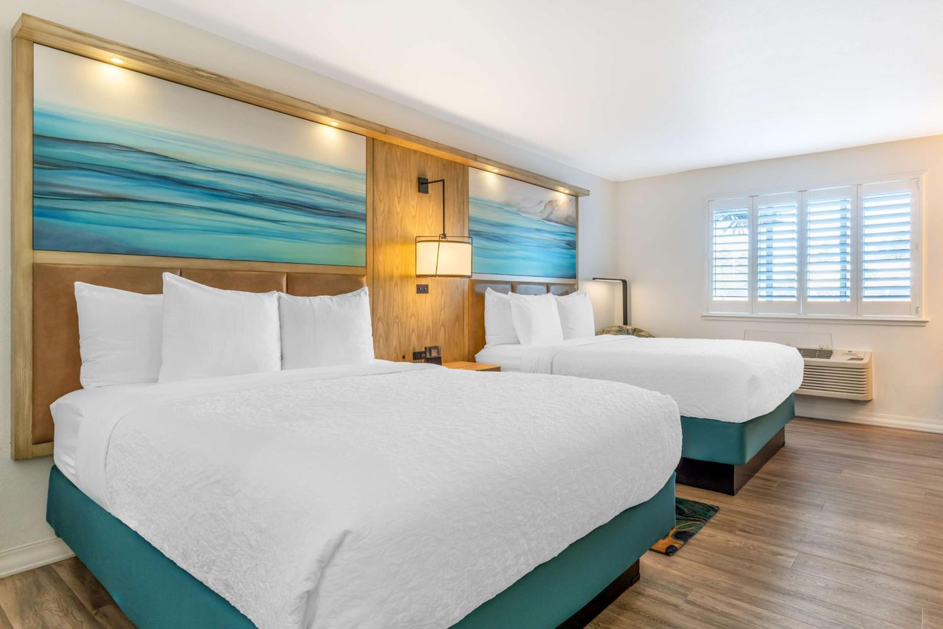 Standard Two Queen Bed Room - Photo 8