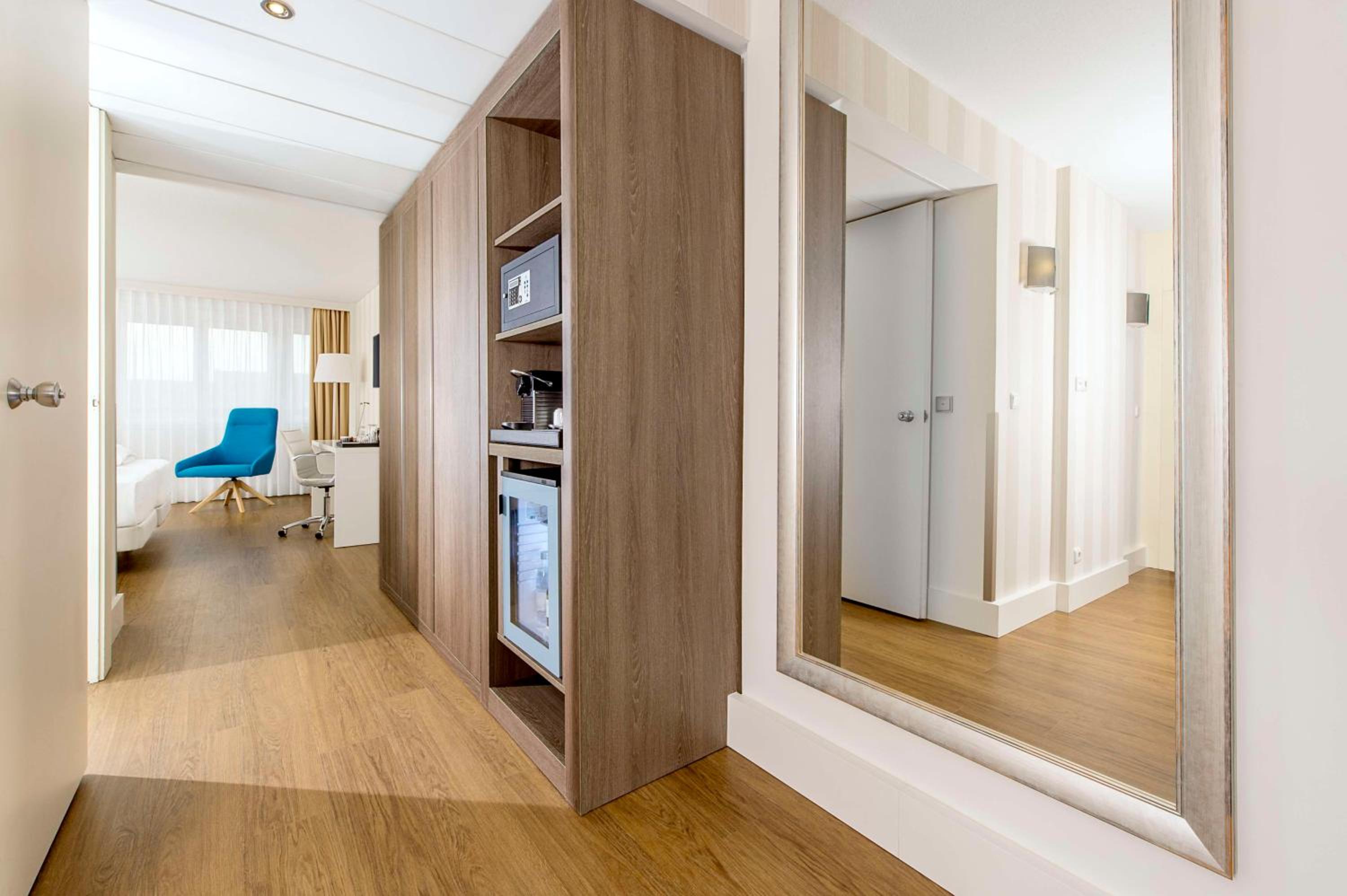 Superior Twin Room - Photo 10