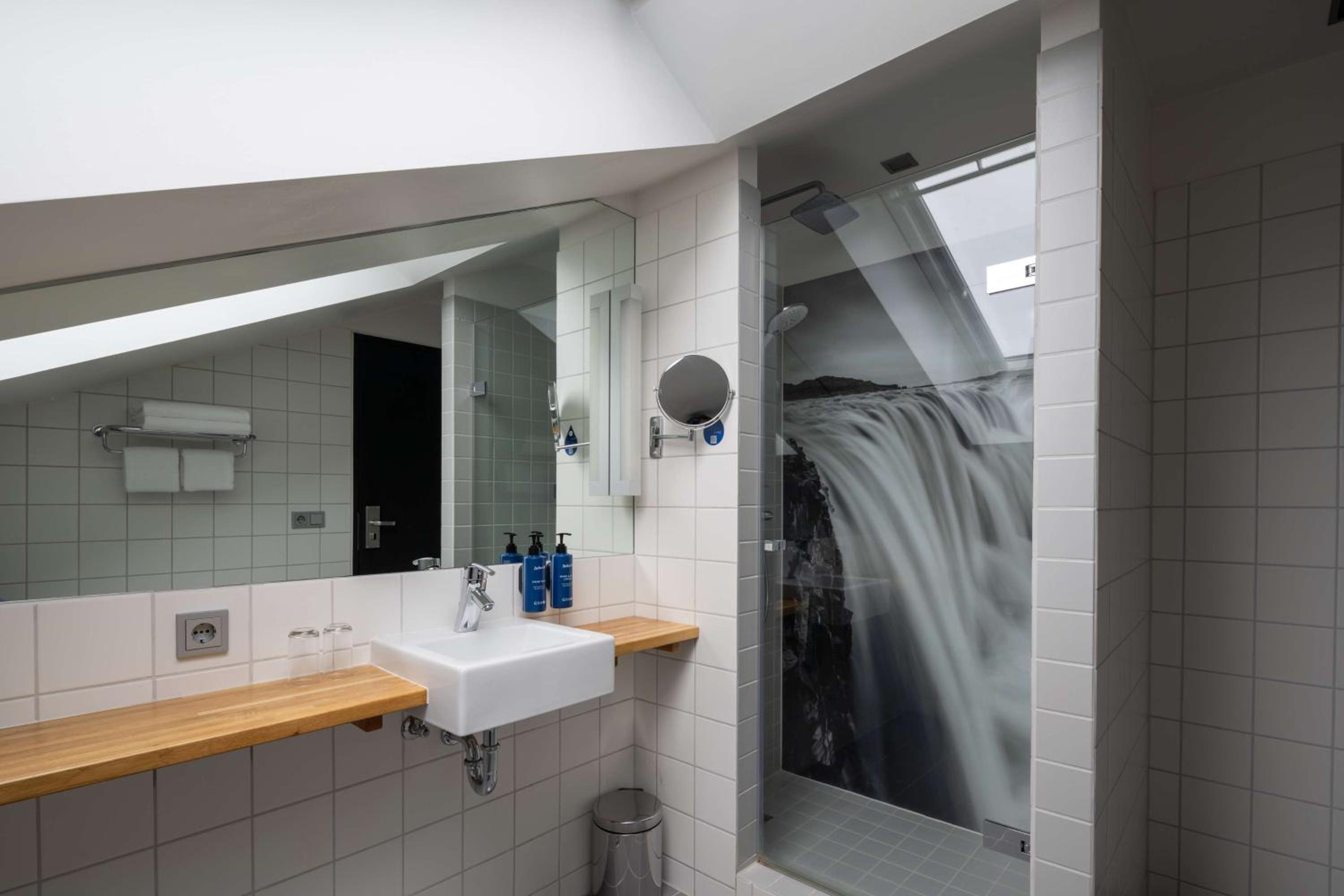 Standard Room - Photo 8