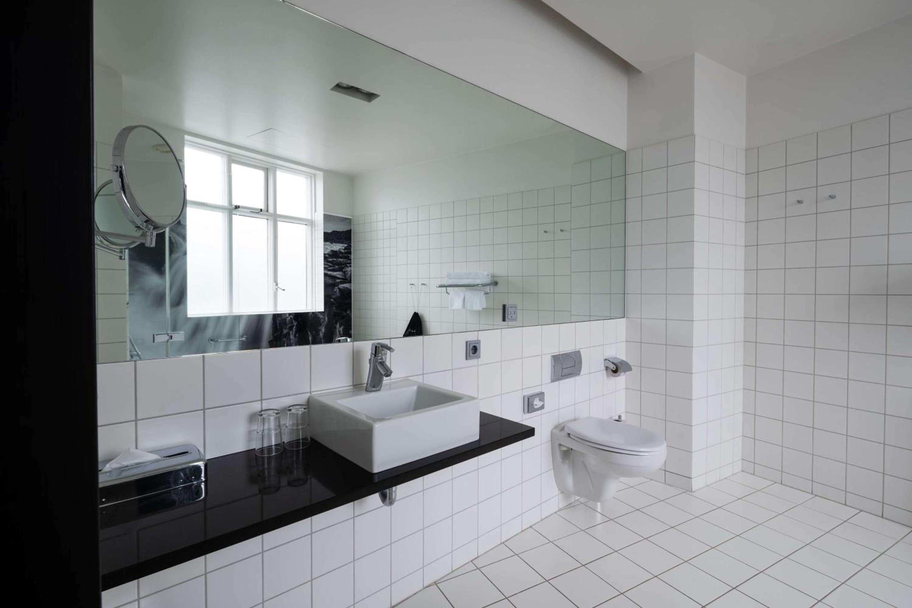 Premium Room - Photo 7