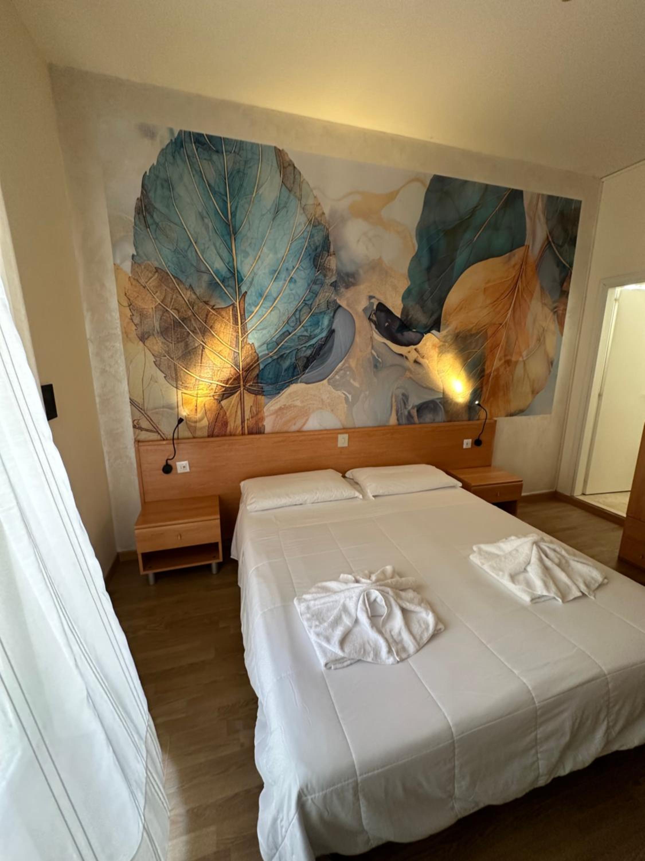 Double or Twin Room with Balcony and View - Photo 11
