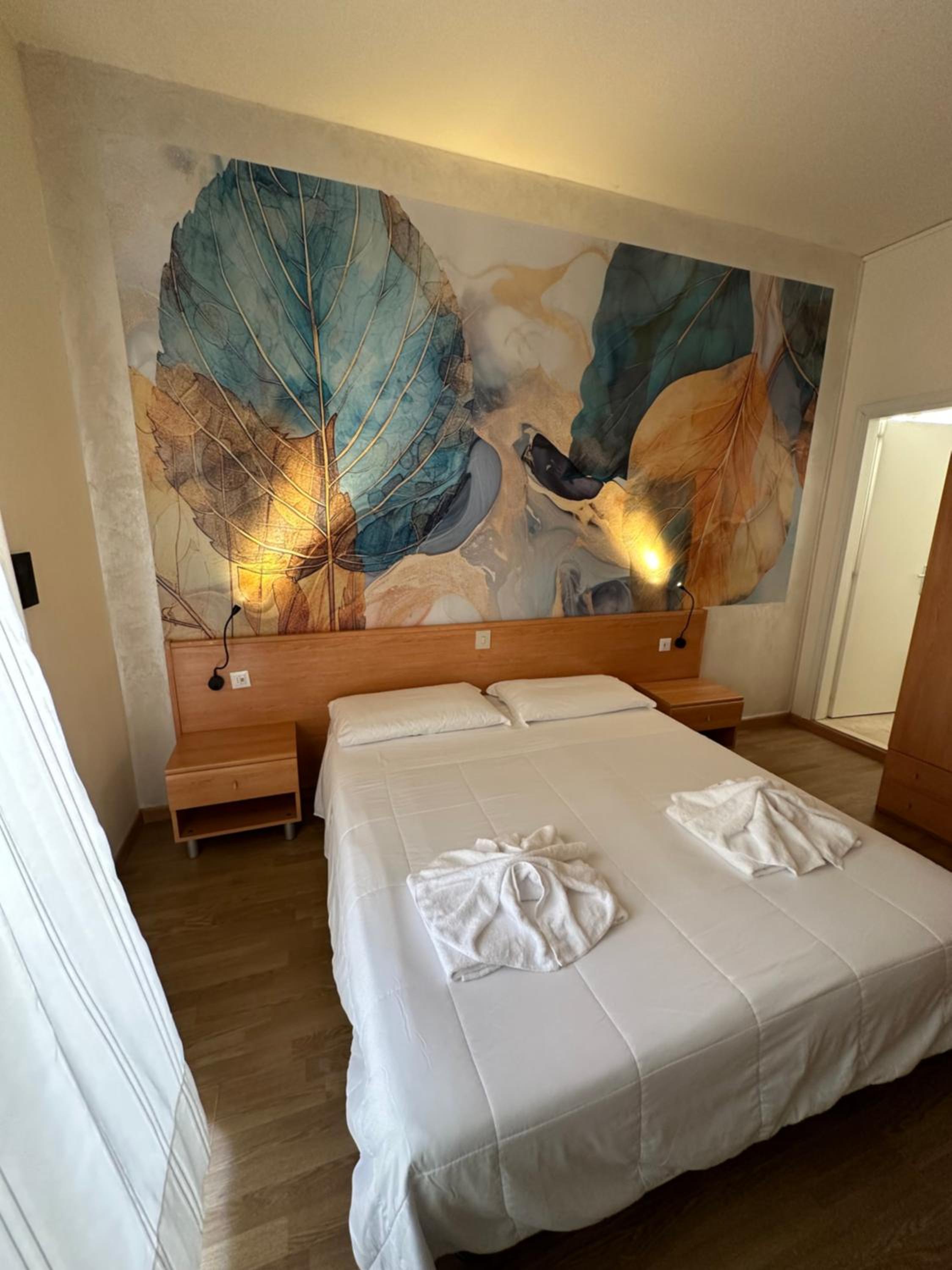 Double or Twin Room with Balcony and View - Photo 13