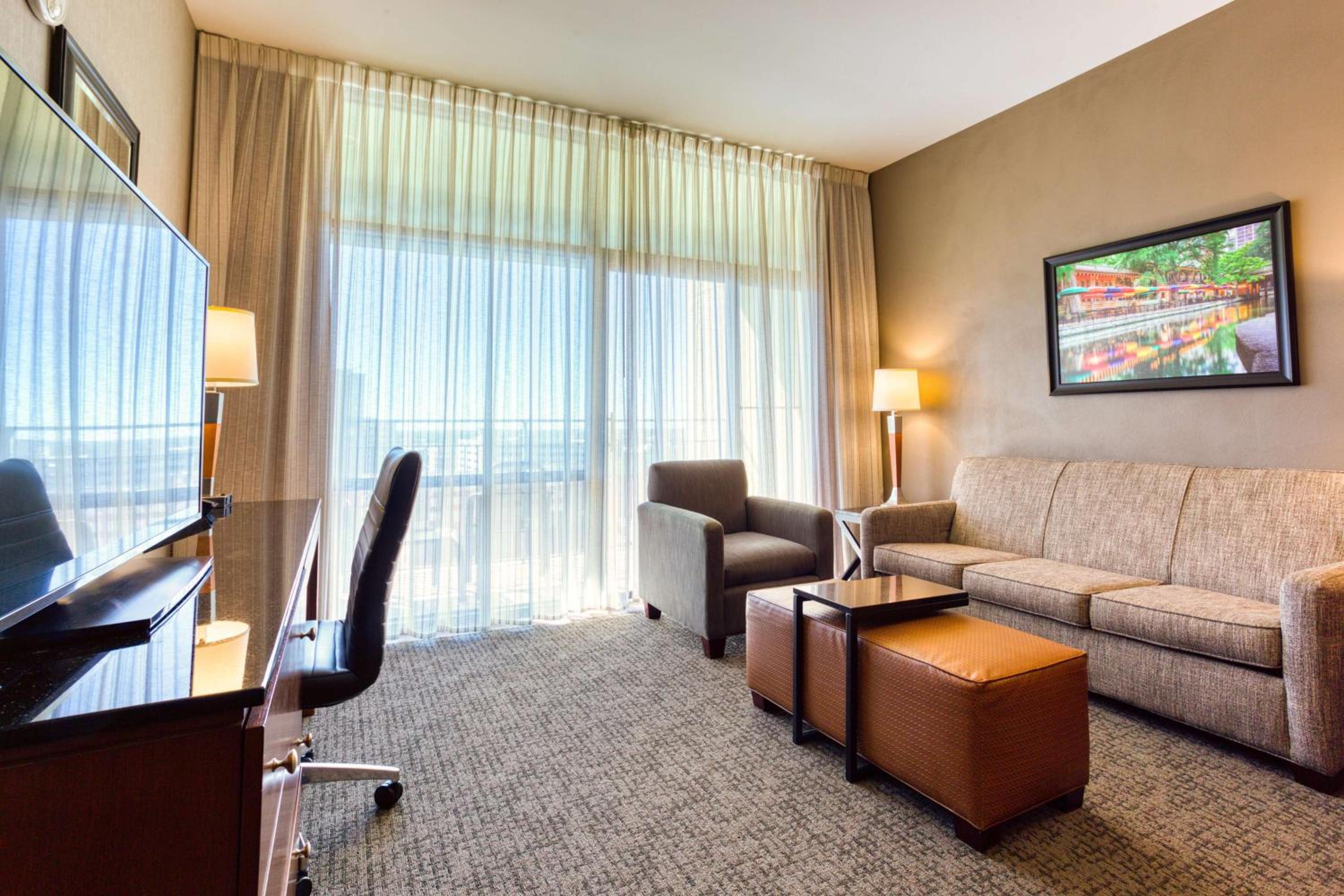 Queen Suite with Spa Bath with Terrace - Photo 2