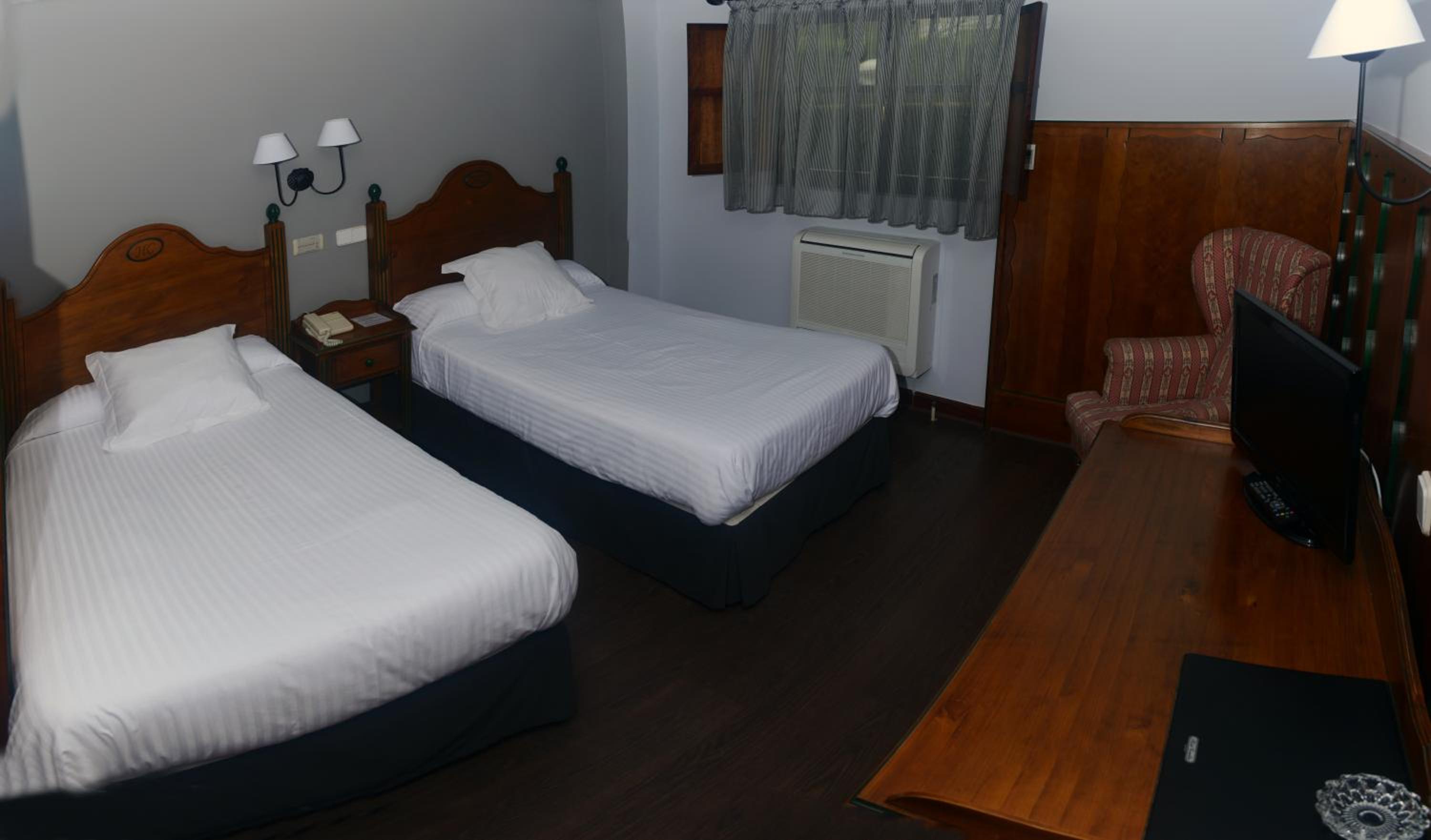 Double or Twin Room - Photo 1