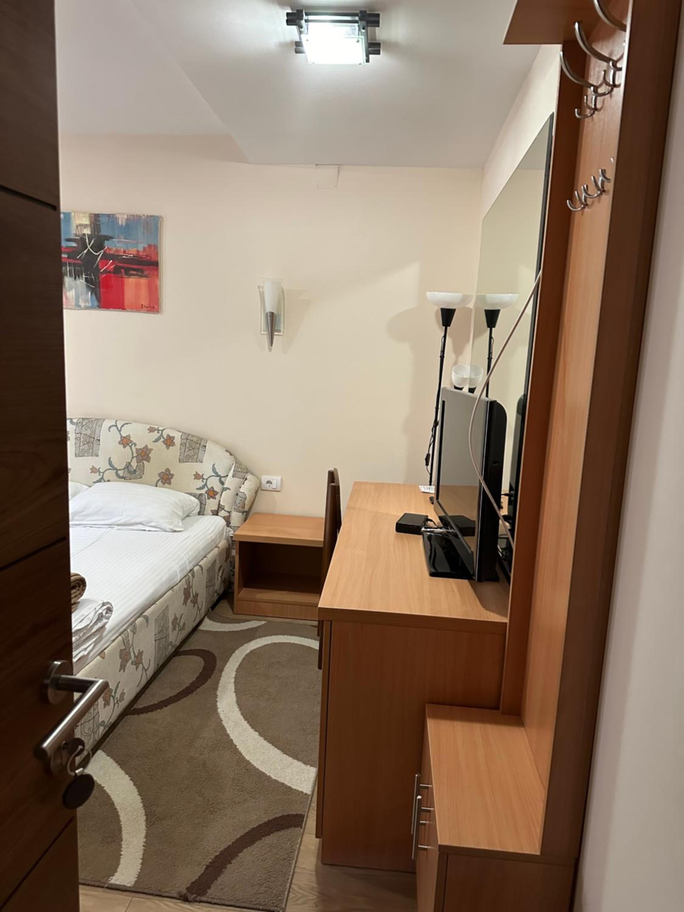 Economy Double Room photo 3