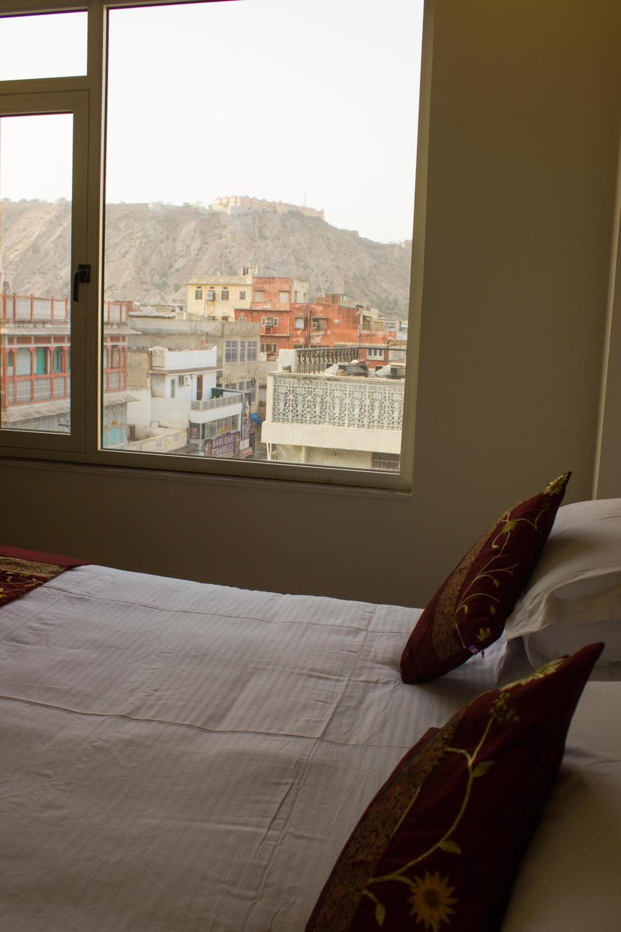Standard Double Room - Photo 2