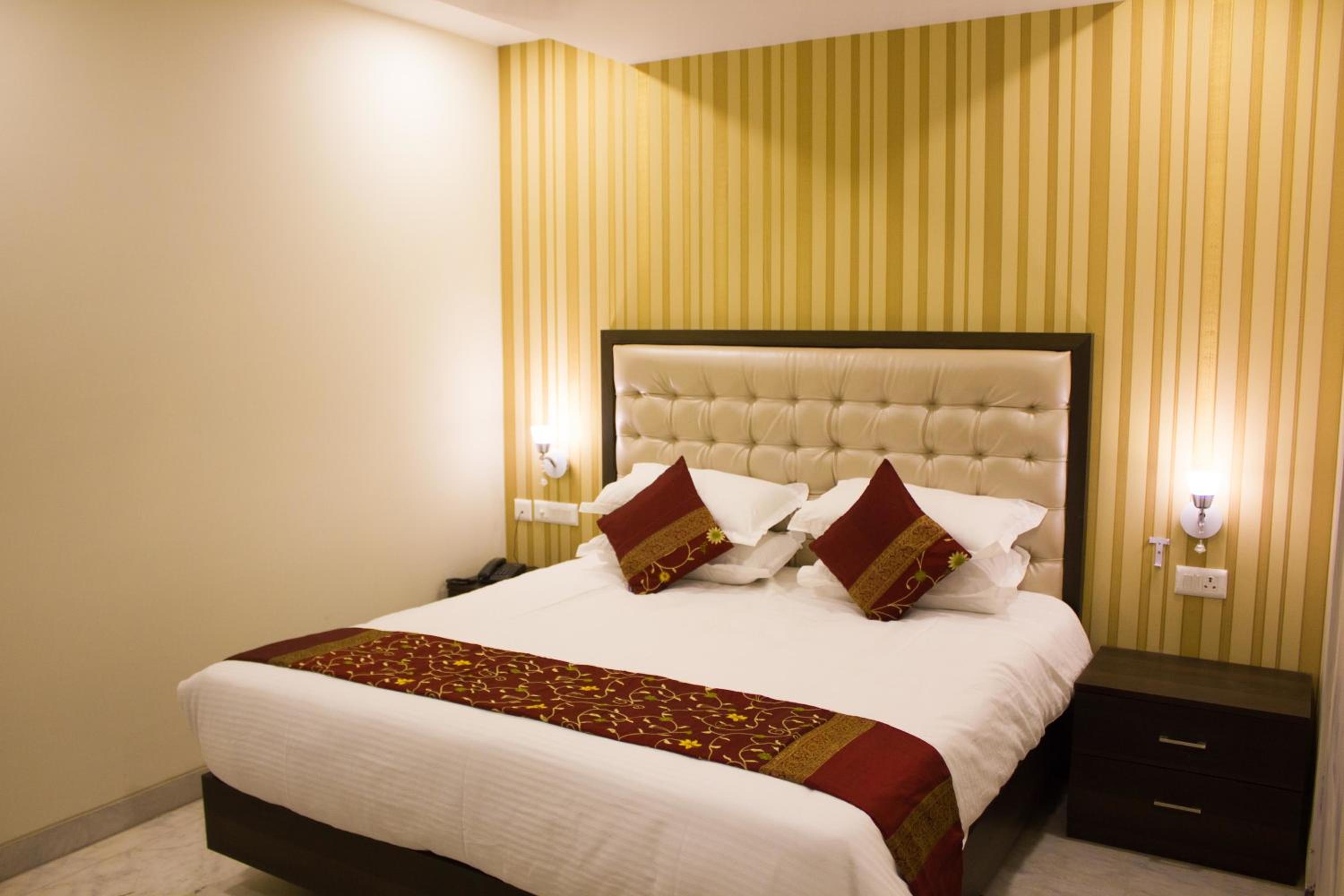 Standard Double Room - Photo 1