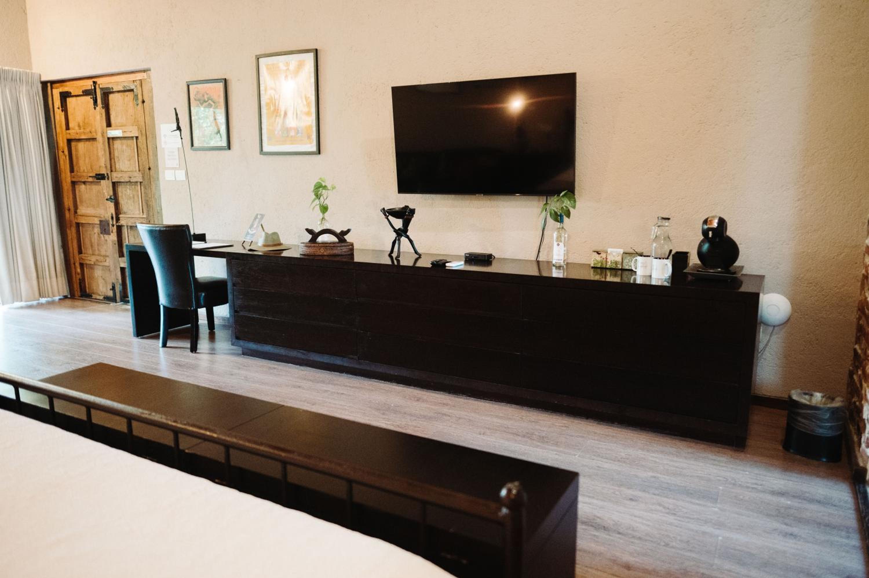 Suite with Garden View photo 3