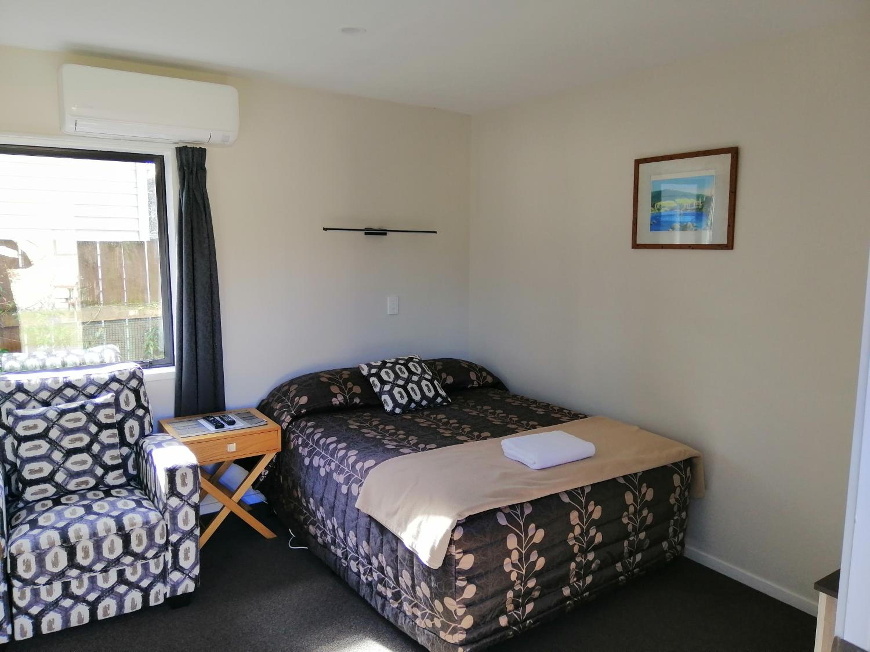 Double Room - Photo 5