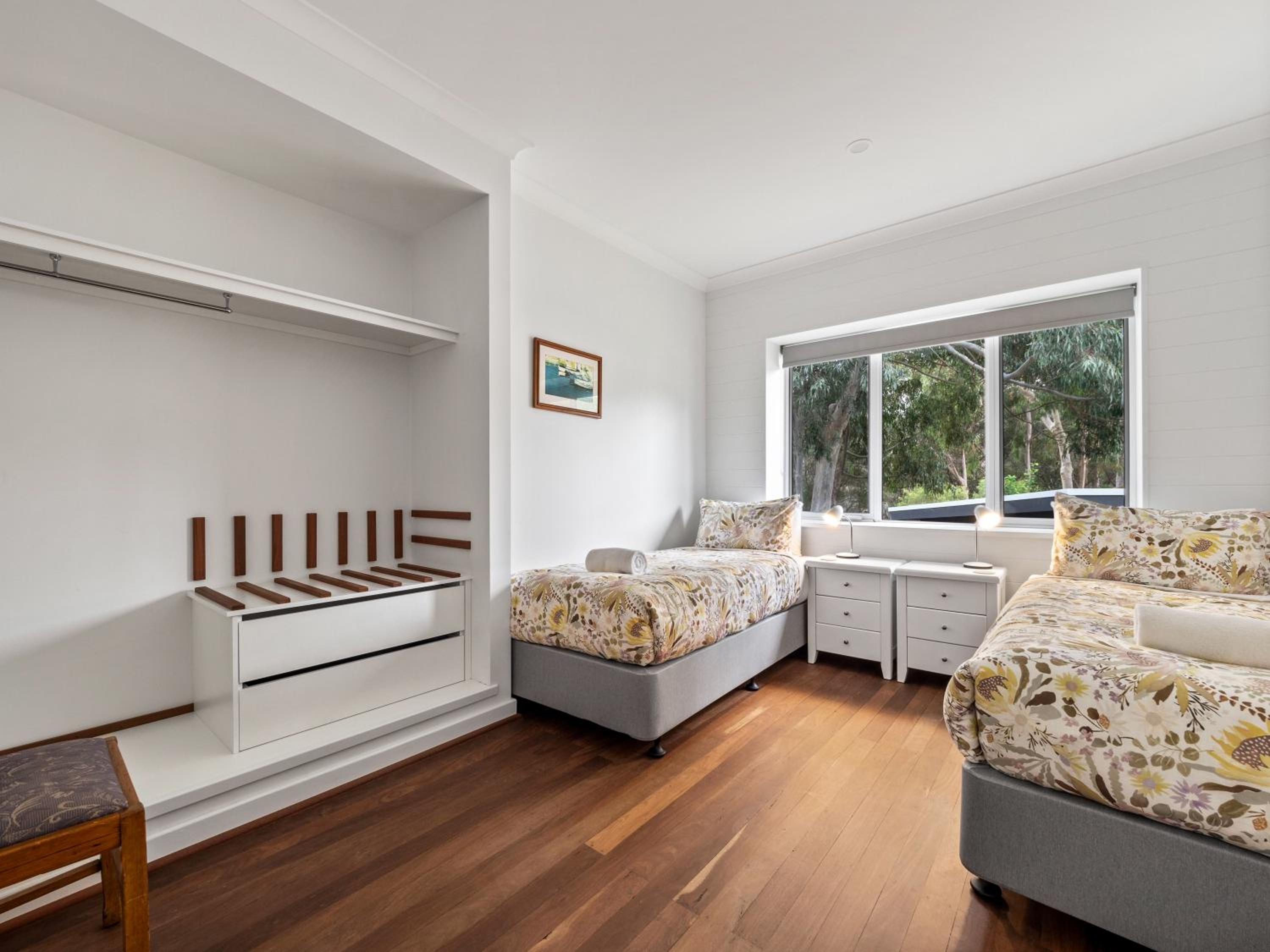 Four-Bedroom House photo 1