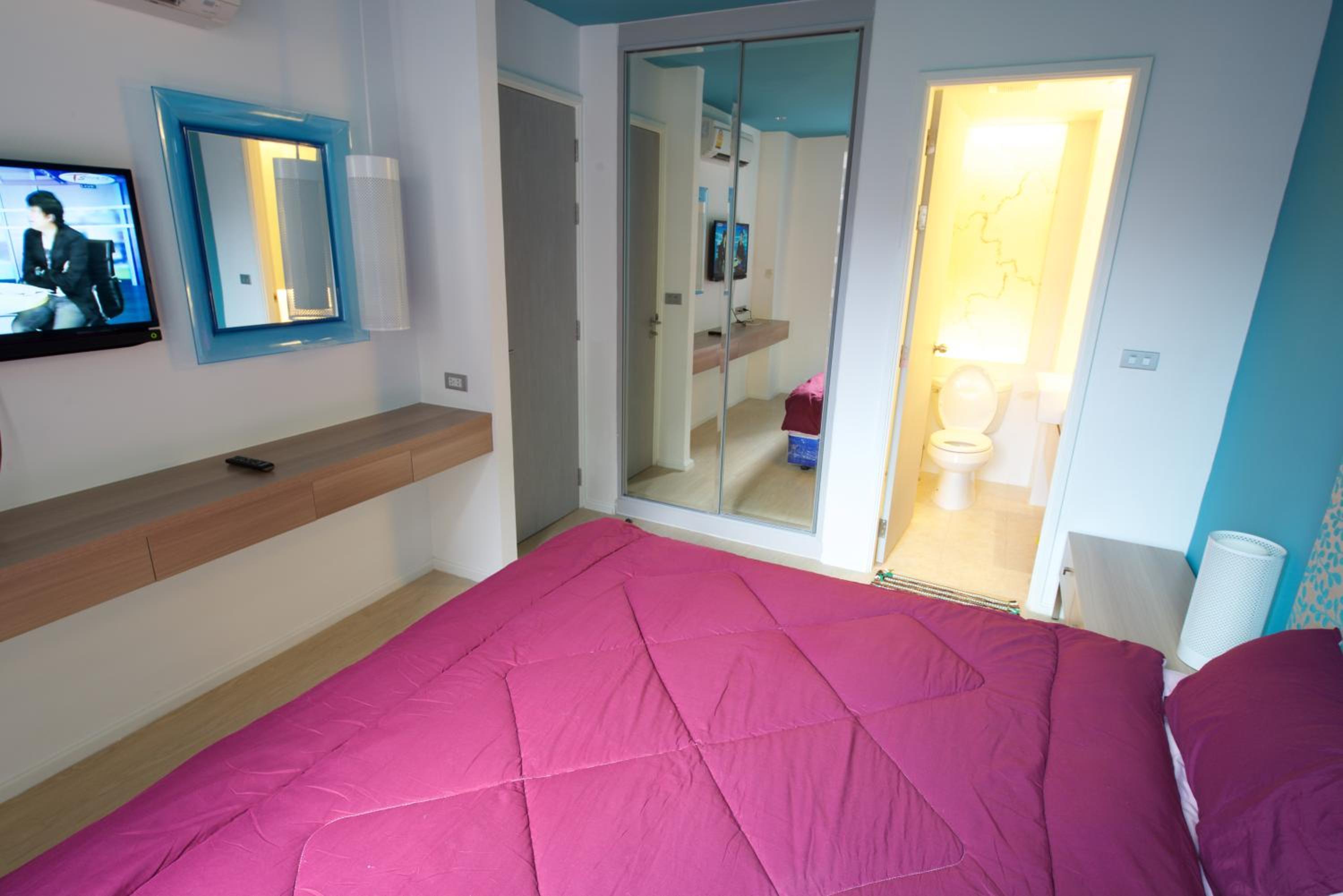 Suite With Playground View photo 1