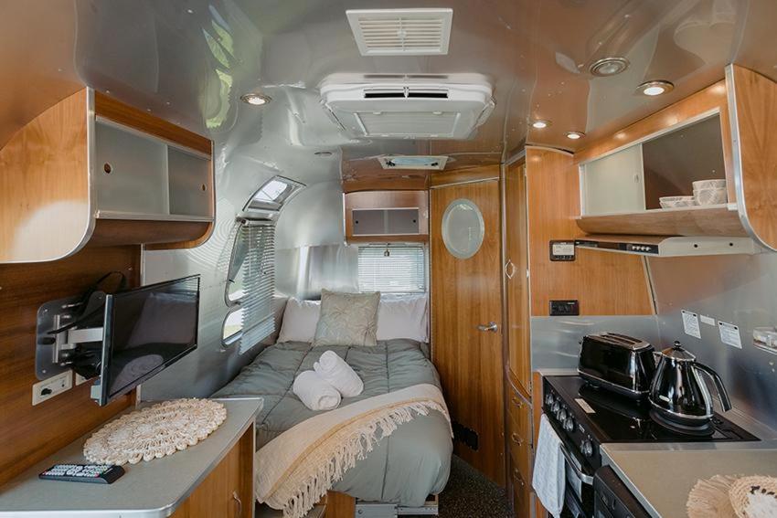 Bambi Airstream - Caravan (shared bathroom) photo 1