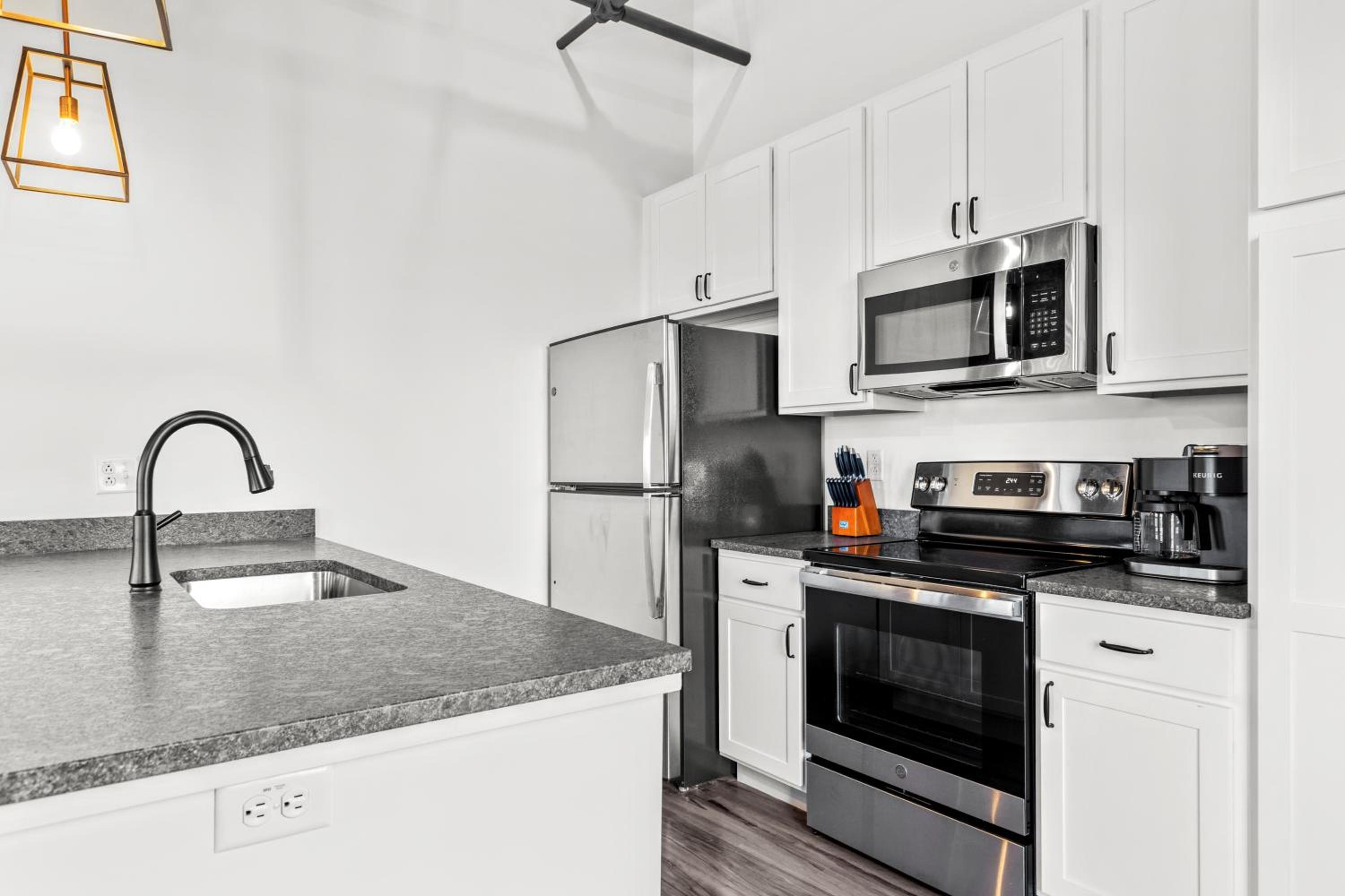 Two-Bedroom Apartment with City View photo 2