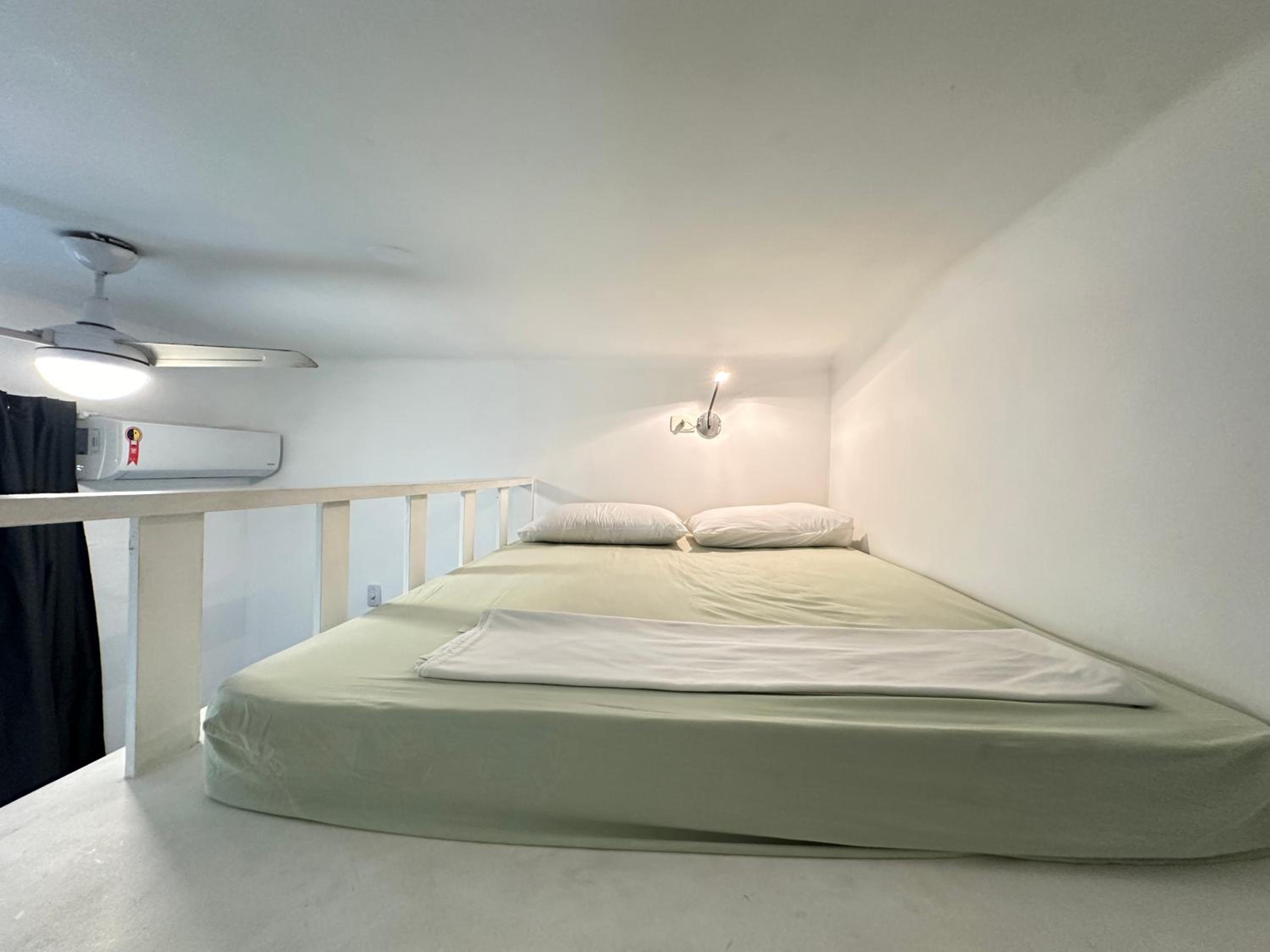 Studio Apartment - Photo 15