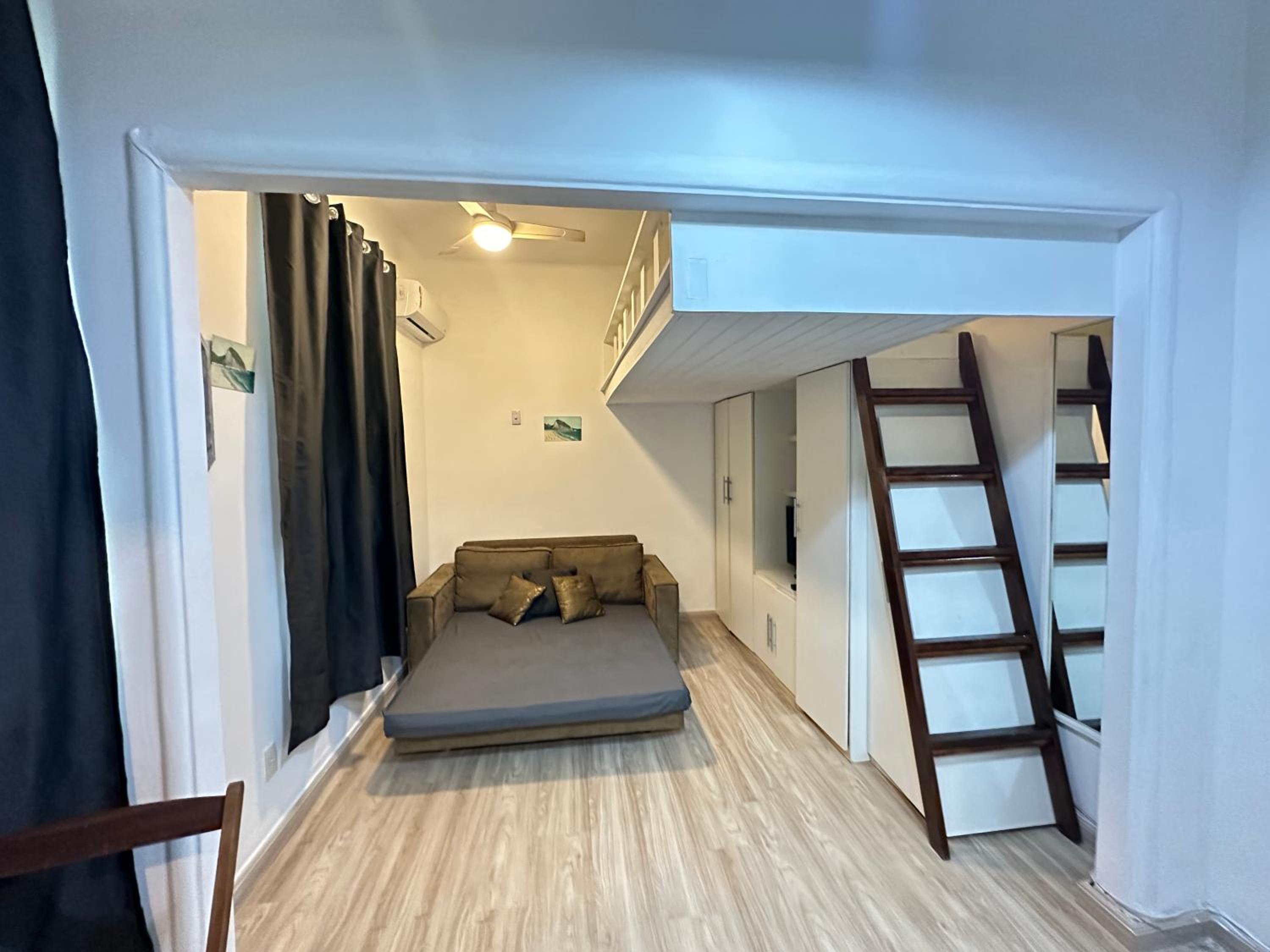 Studio Apartment - Photo 11