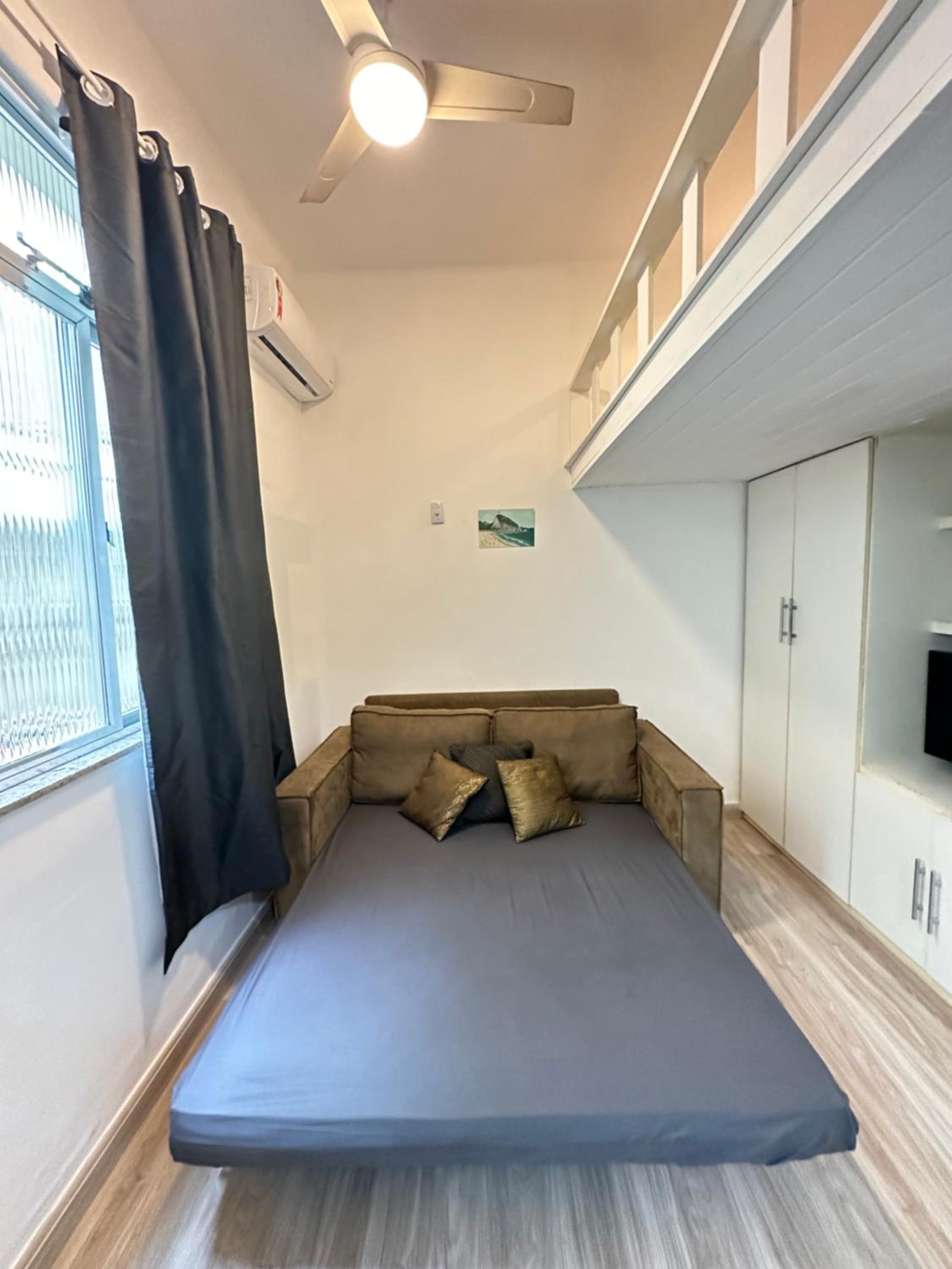 Studio Apartment - Photo 24