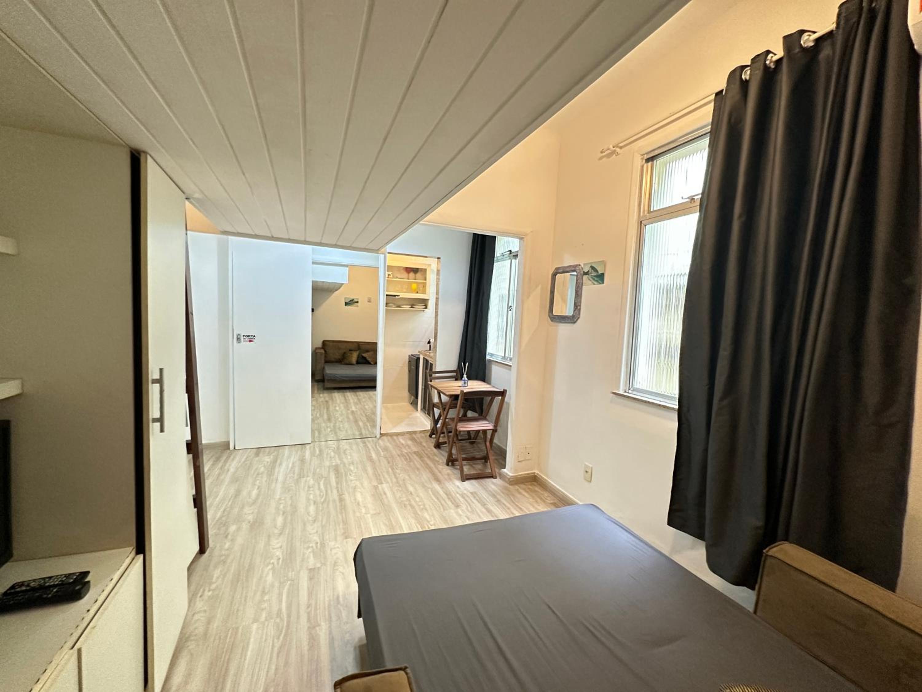 Studio Apartment - Photo 21
