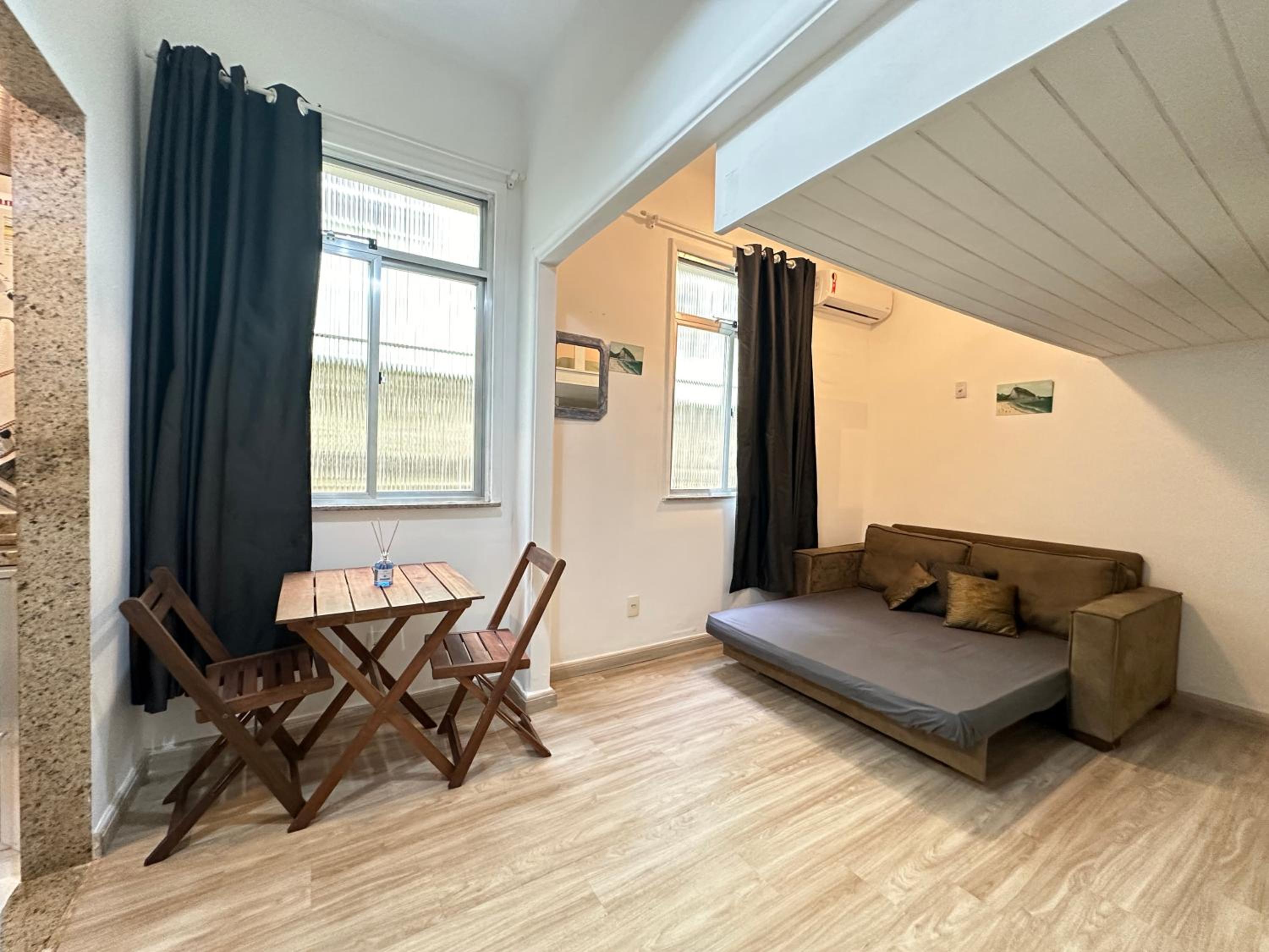 Studio Apartment - Photo 18