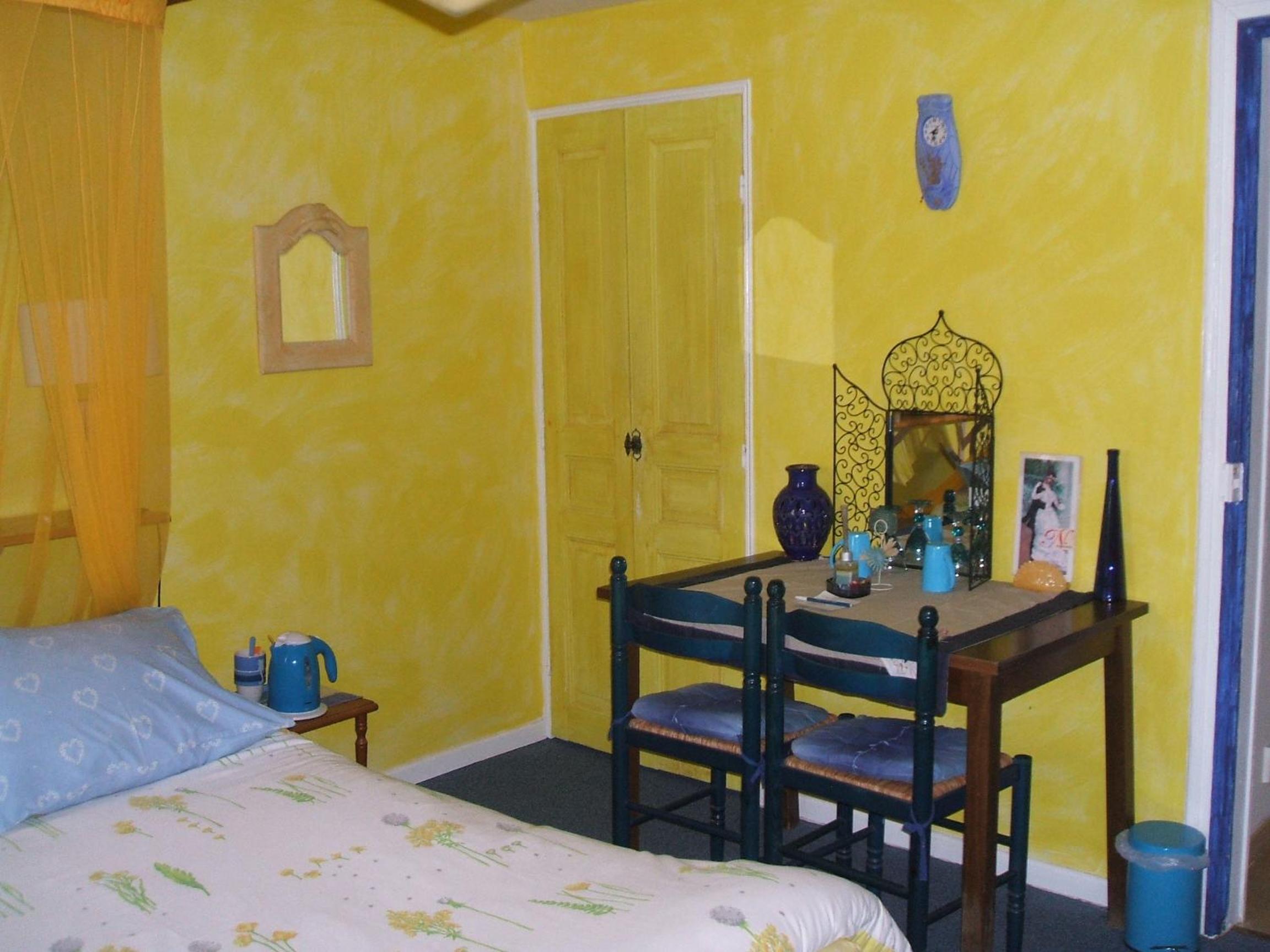 Family Room with Private Bathroom ( 2adults 3 children) photo 3