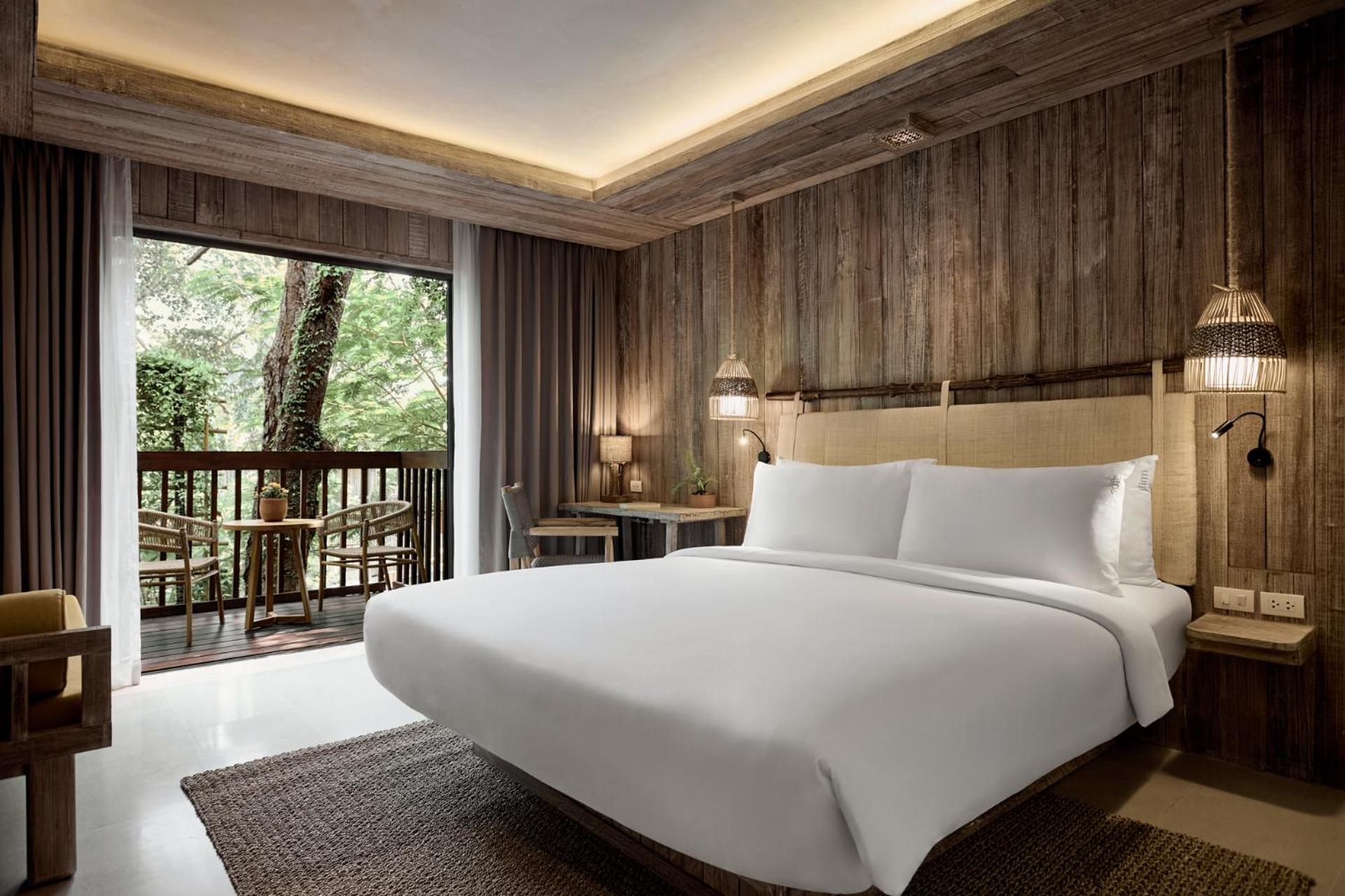 Premium King Room with One King Bed (Non Smoking) photo 1