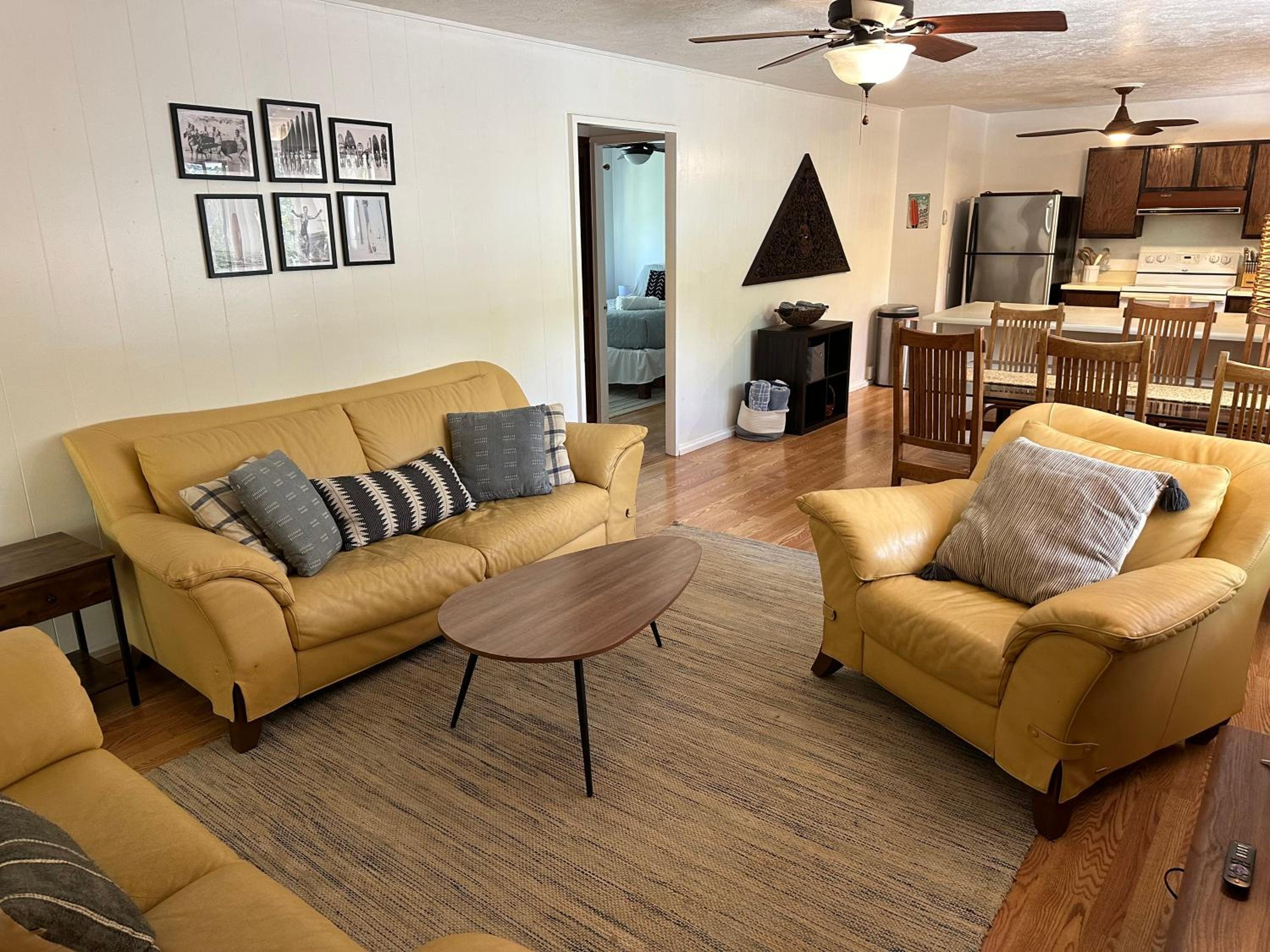 Three-Bedroom Apartment photo 1