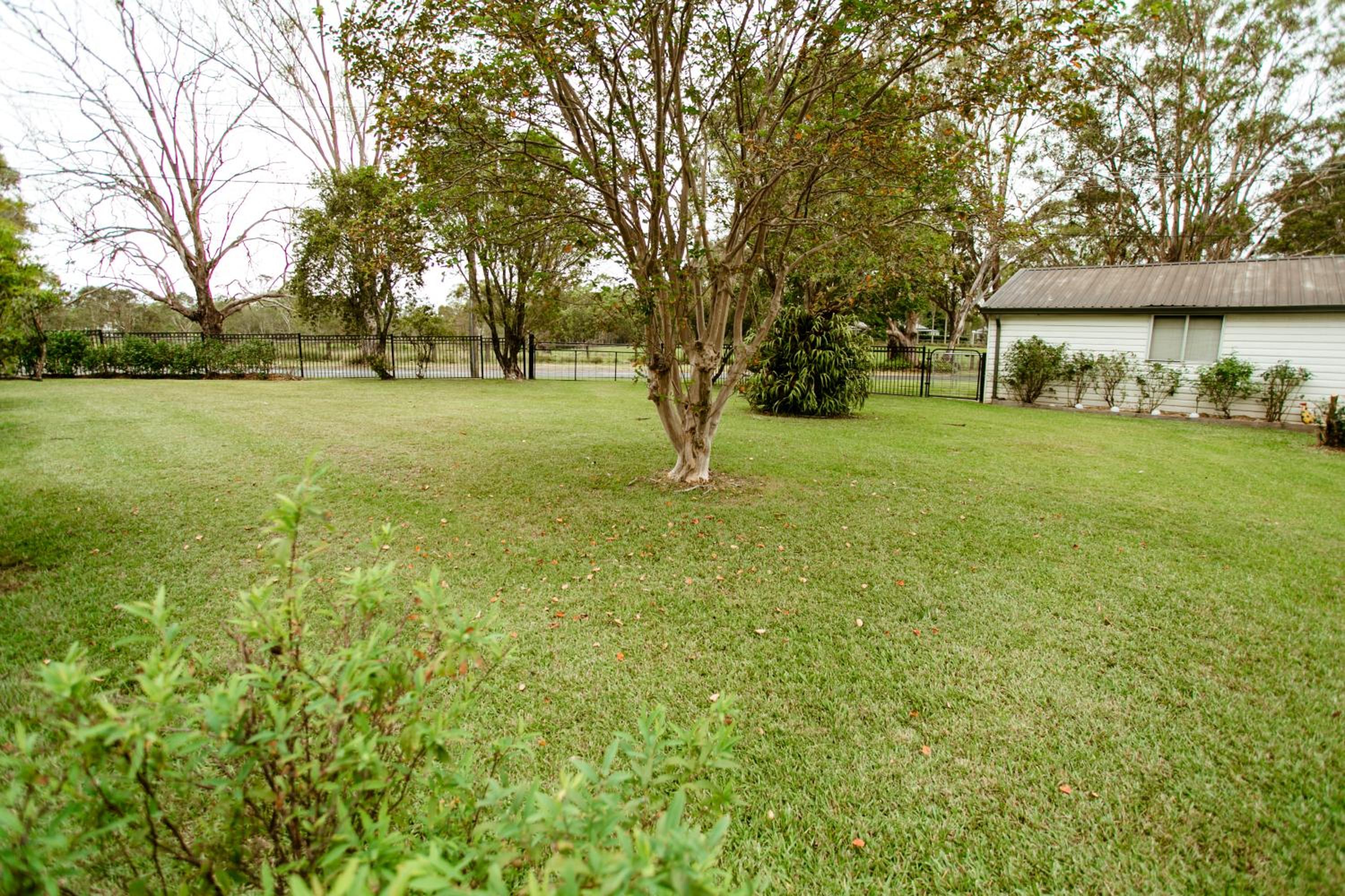 Three-Bedroom House photo 2