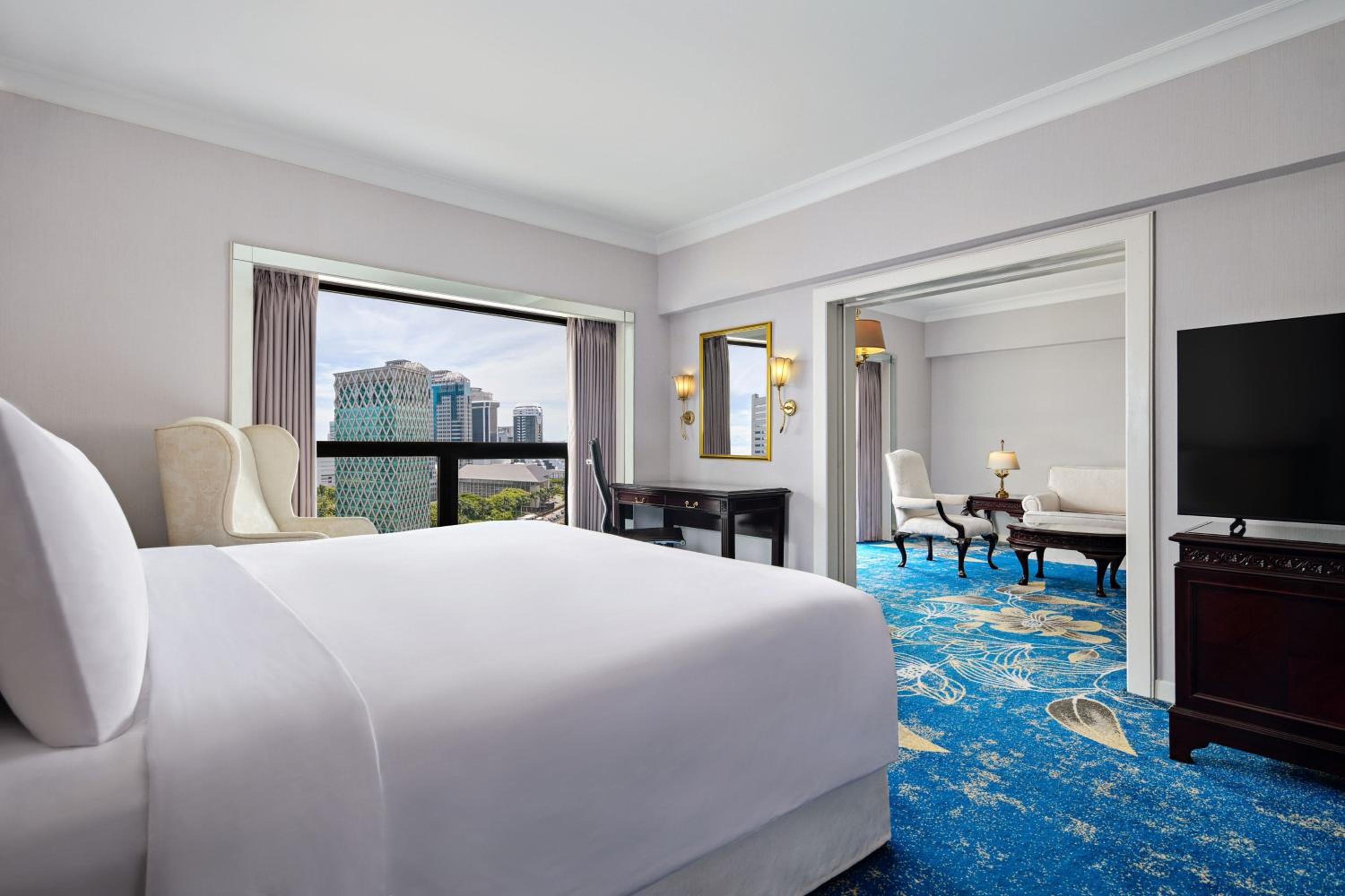 Pacific room King bed city view - Executive lounge access - Photo 4