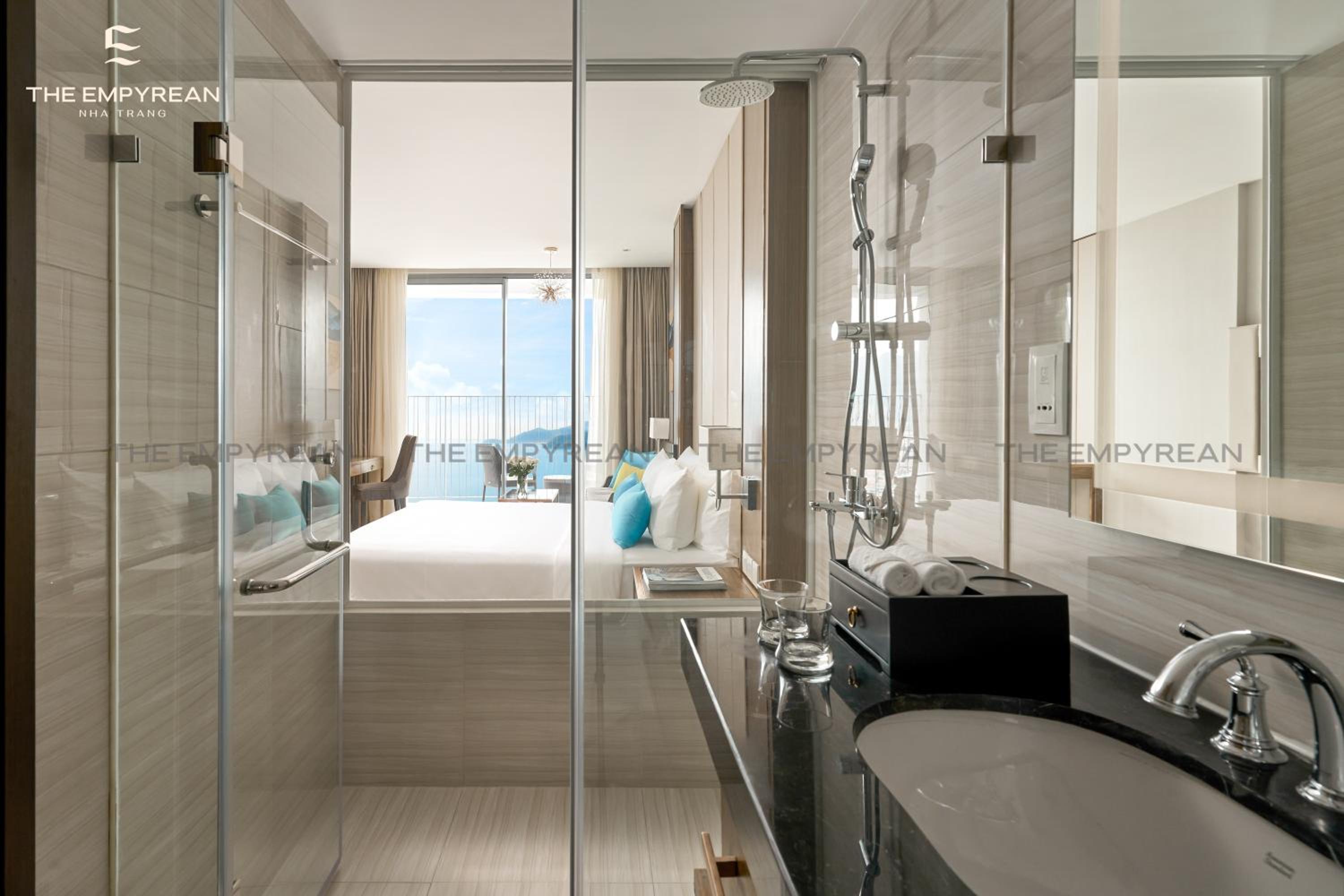 Deluxe Double Room with Balcony and Sea View - Photo 4