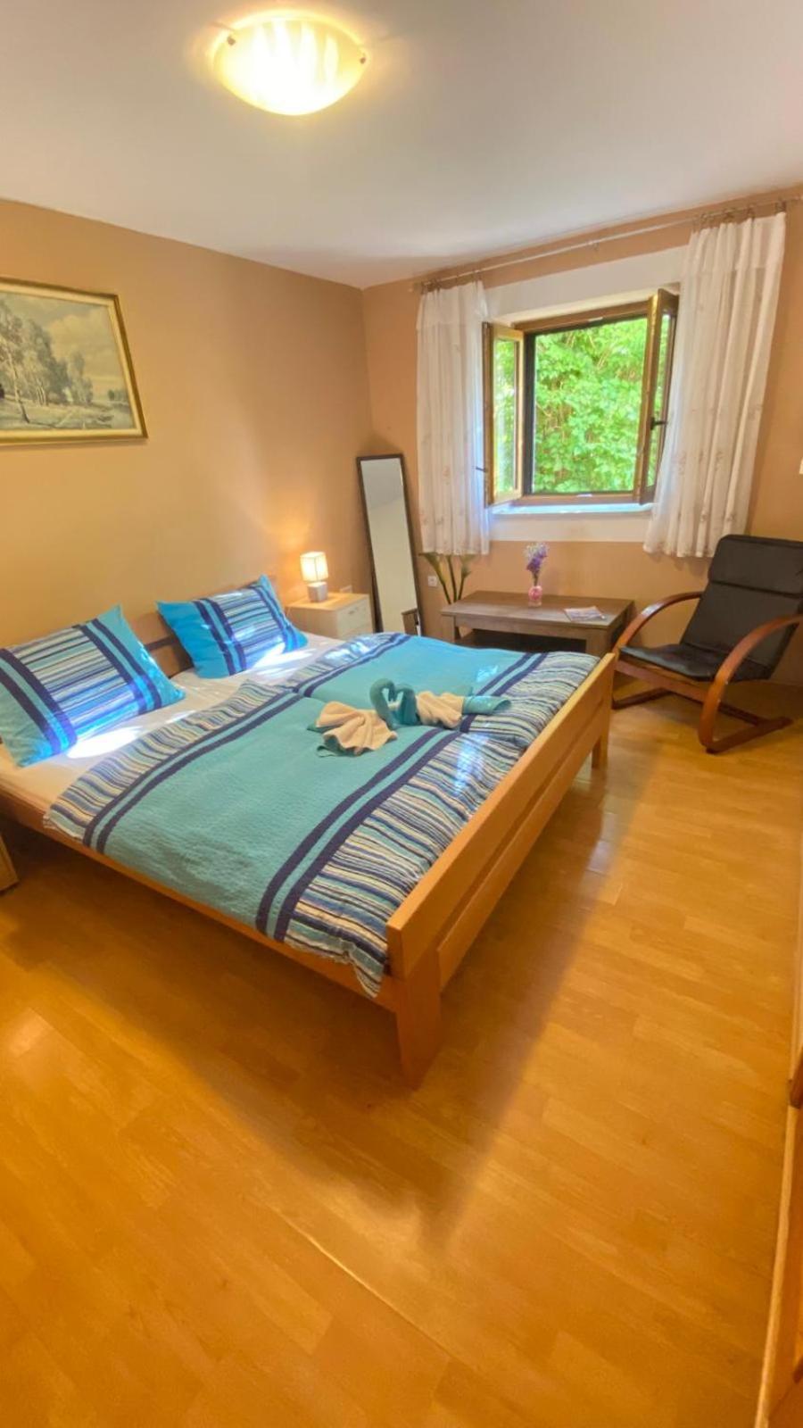 Villa com Piscina Privada