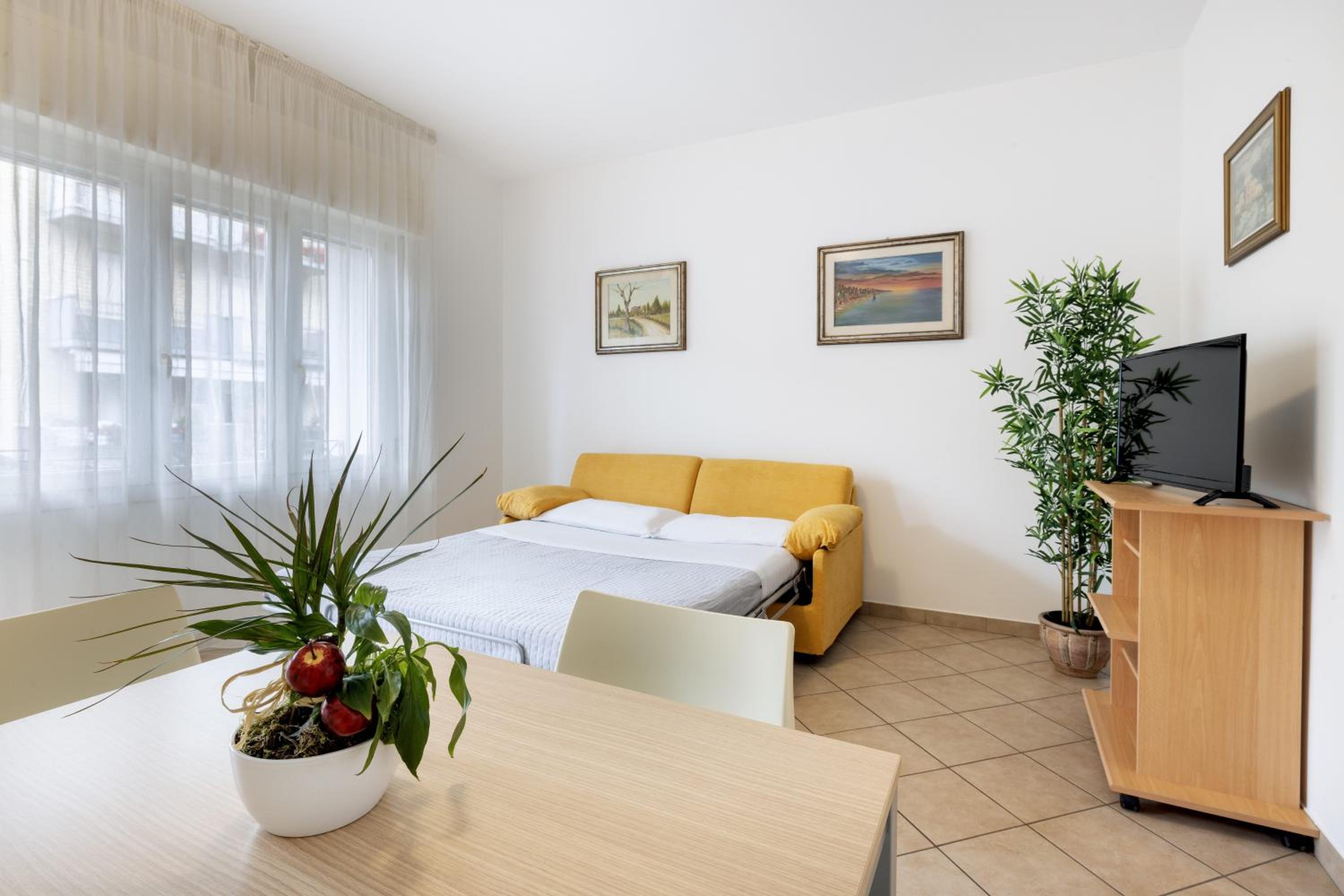 One-Bedroom Apartment