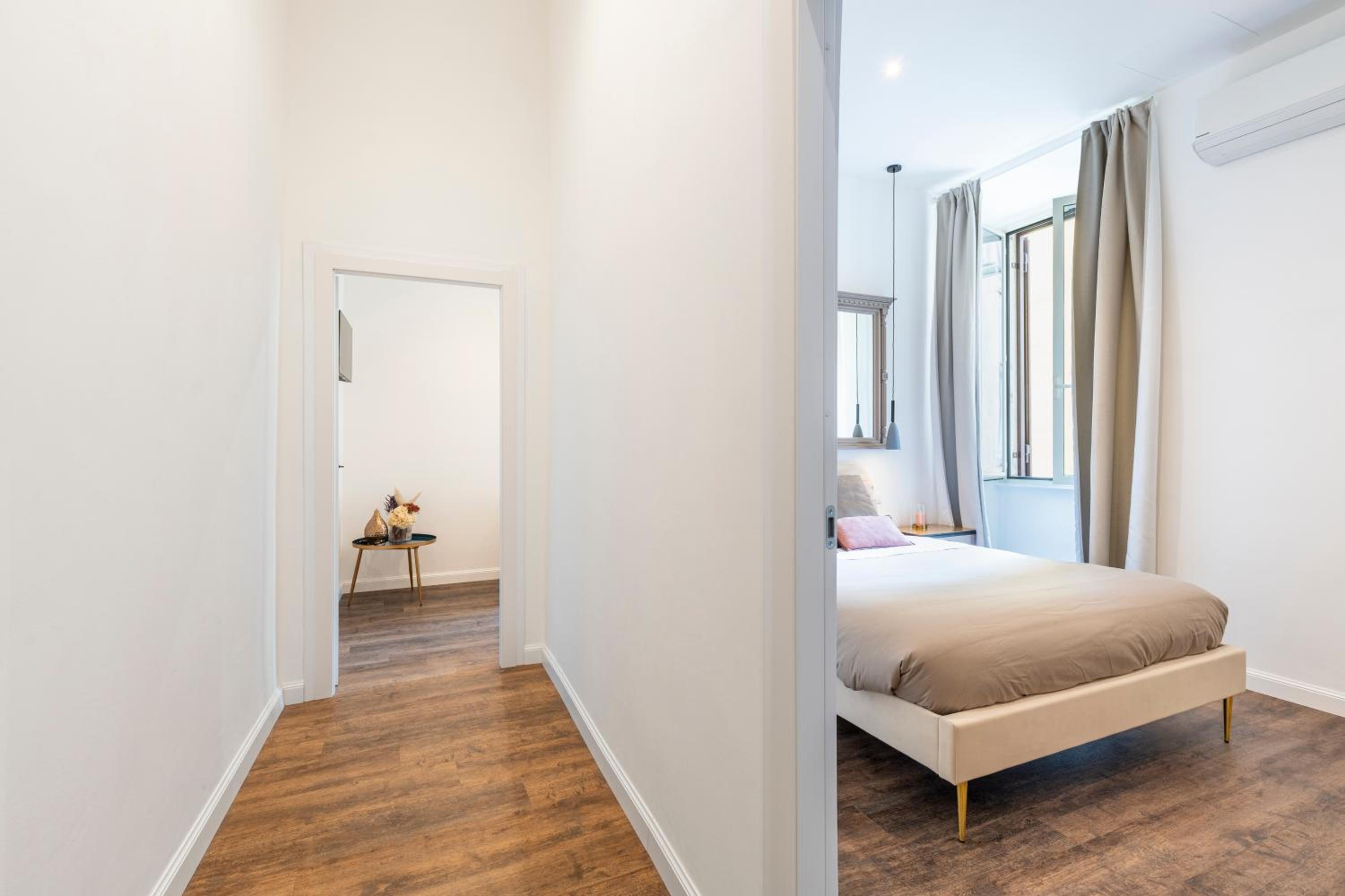 Quadruple Room with Private Bathroom photo 2