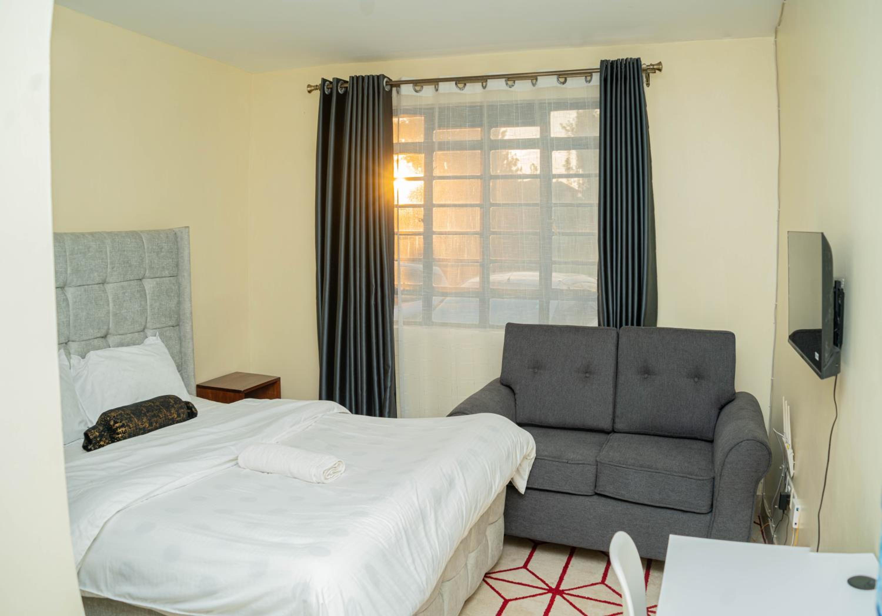 Studio Apartment