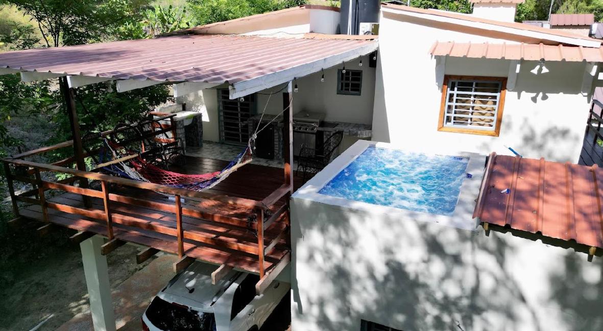 Villa photo 3